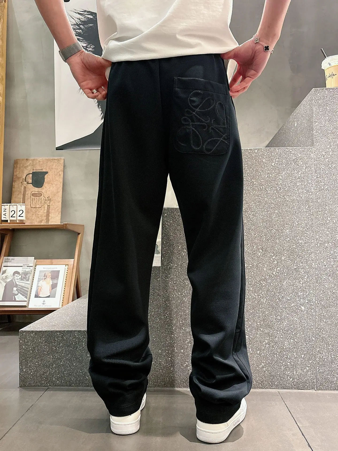 Logo-Embroidered Cotton-Blend Sweatpants D23014245 — view 2