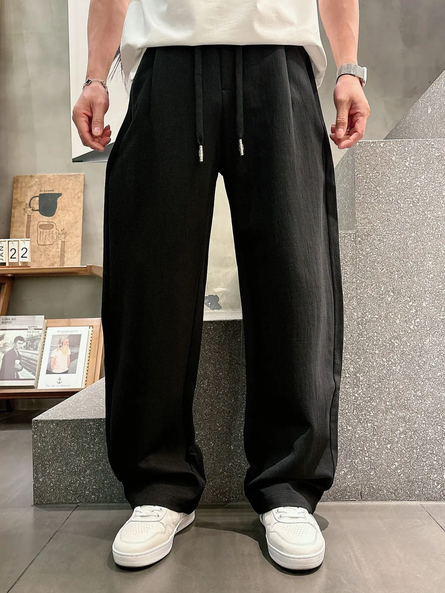 Logo-Appliqué Straight-Leg Drawstring Trousers D22514251