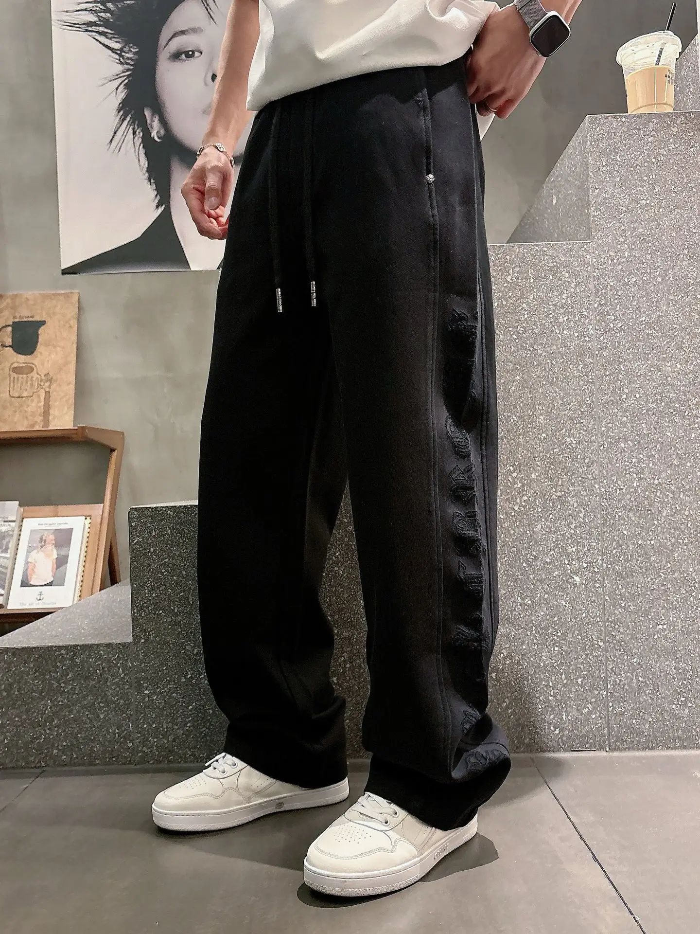 Logo Embroidered Straight-Leg Sweatpants D23014253 — view 3