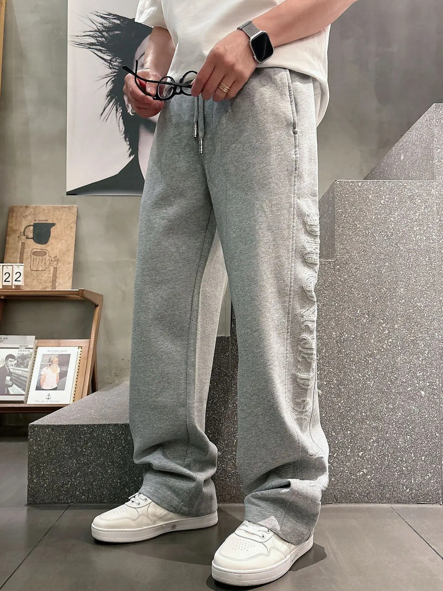 Embroidered Logo Straight-Leg Sweatpants D23014254 — view 3