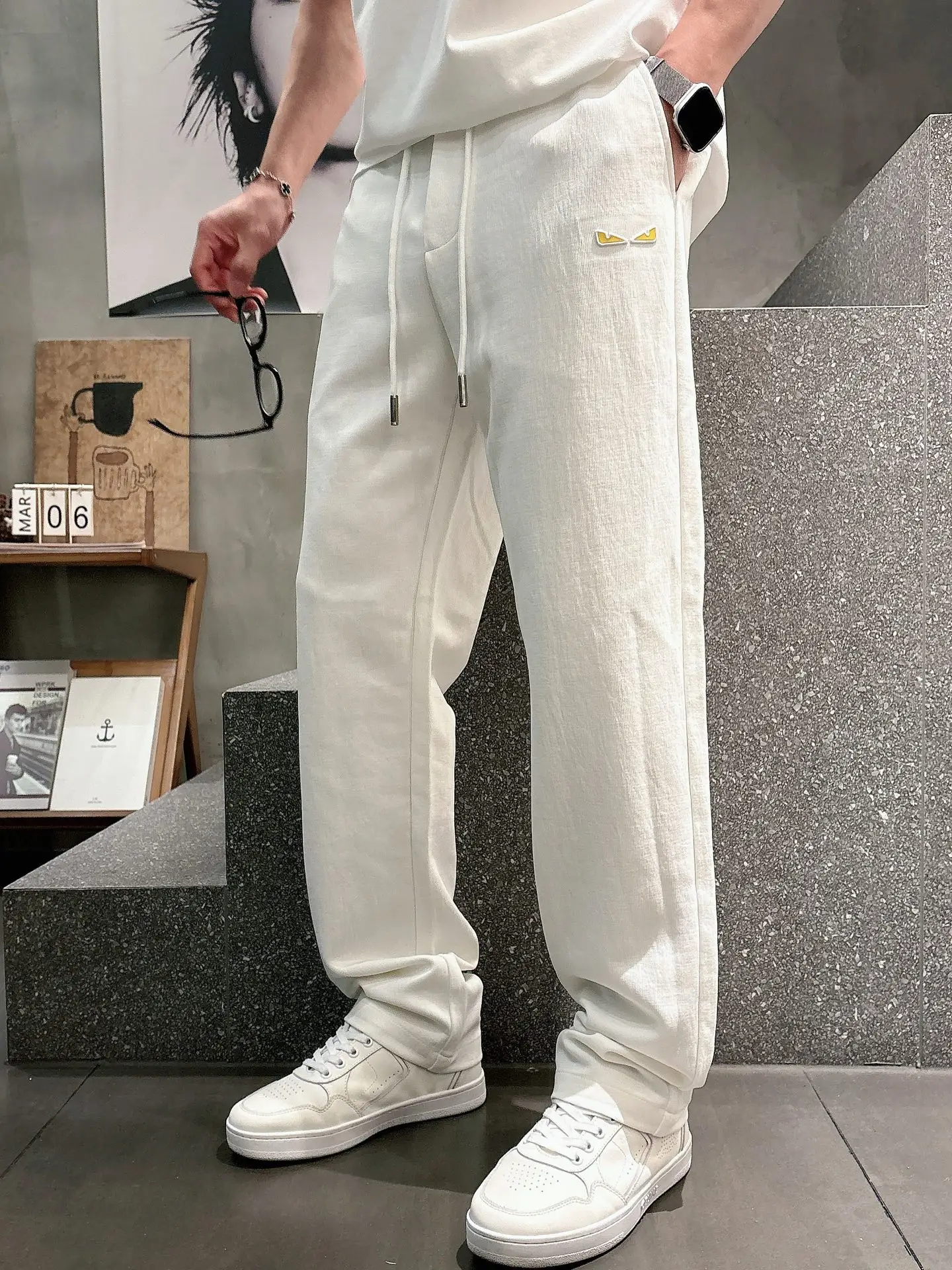 Embroidered Logo Drawstring Sweatpants D22512938 — view 6