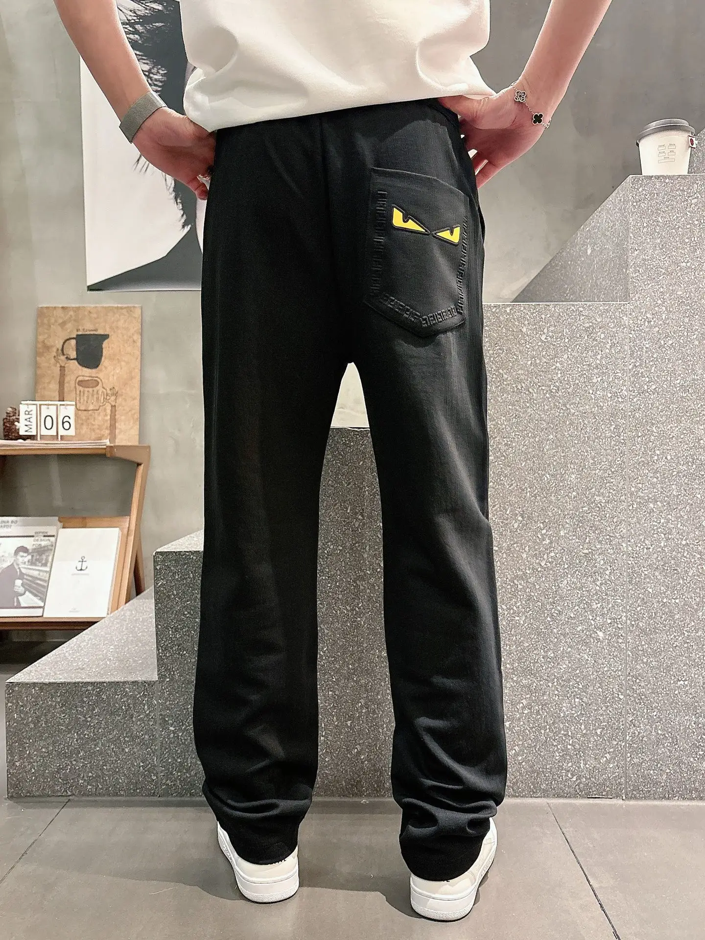 Fendi Logo-Embroidered Drawstring Sweatpants D22512939 — view 3