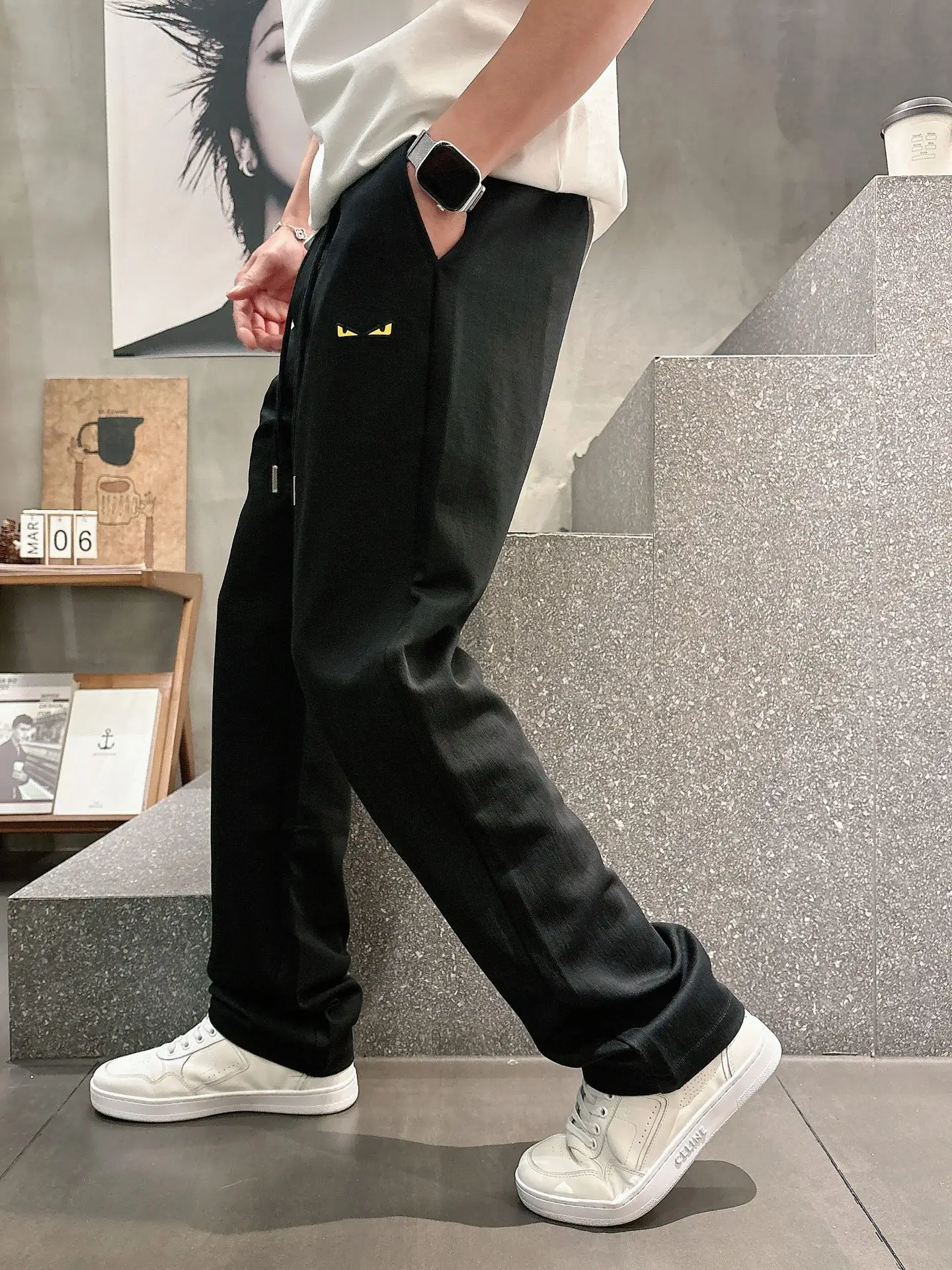 Fendi Logo-Embroidered Drawstring Sweatpants D22512939 — view 4