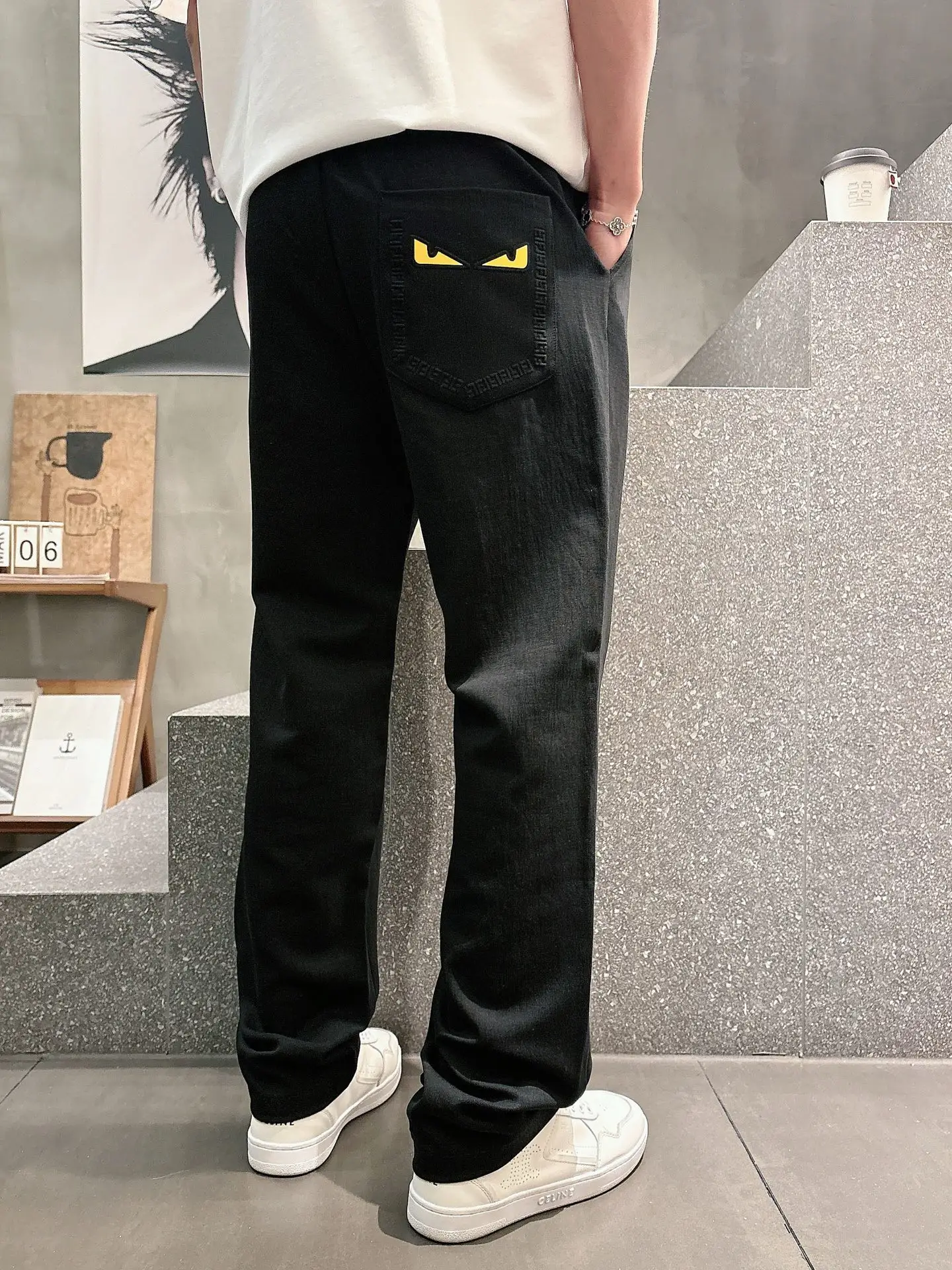 Fendi Logo-Embroidered Drawstring Sweatpants D22512939 — view 7