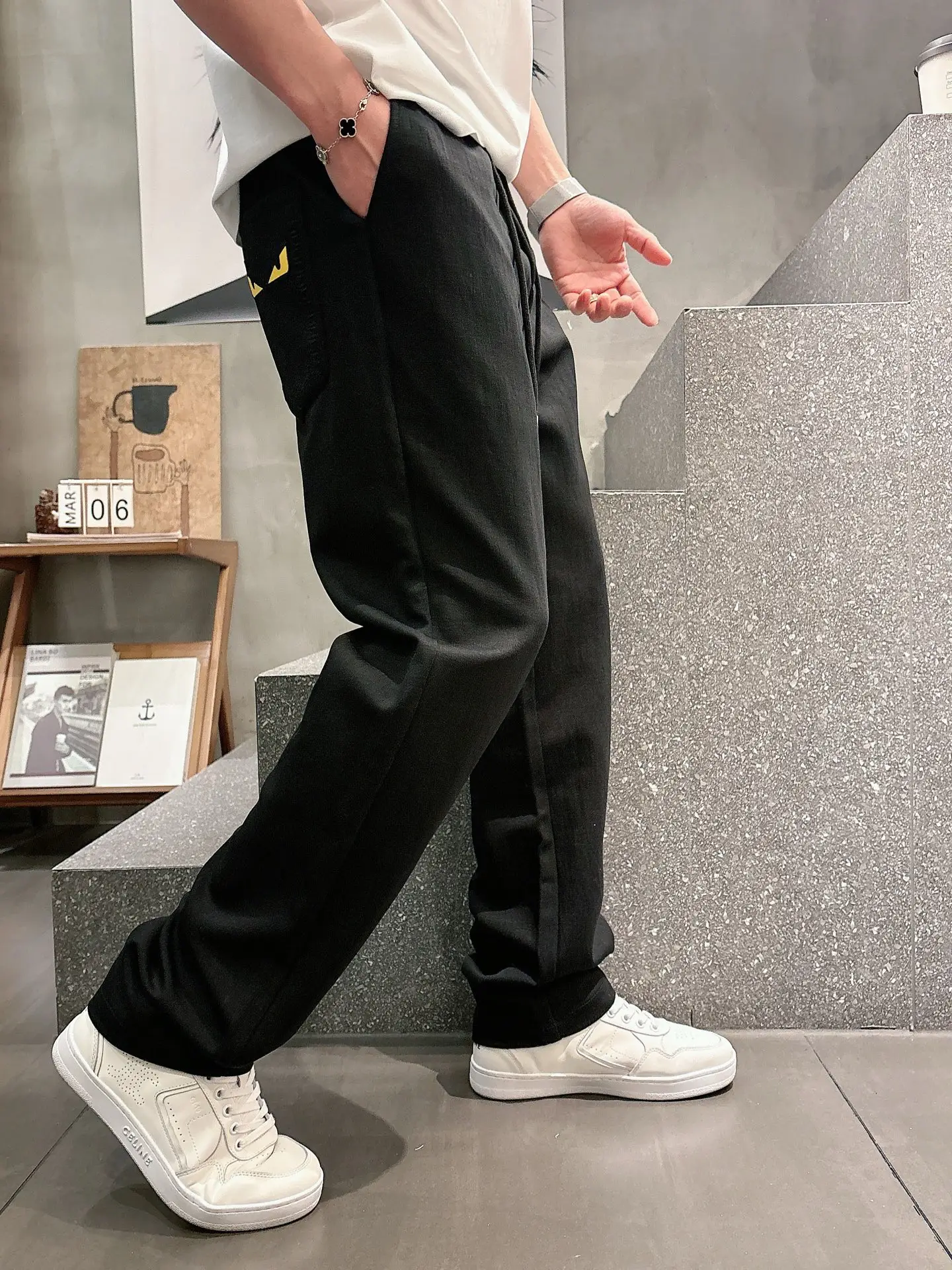 Fendi Logo-Embroidered Drawstring Sweatpants D22512939 — view 8