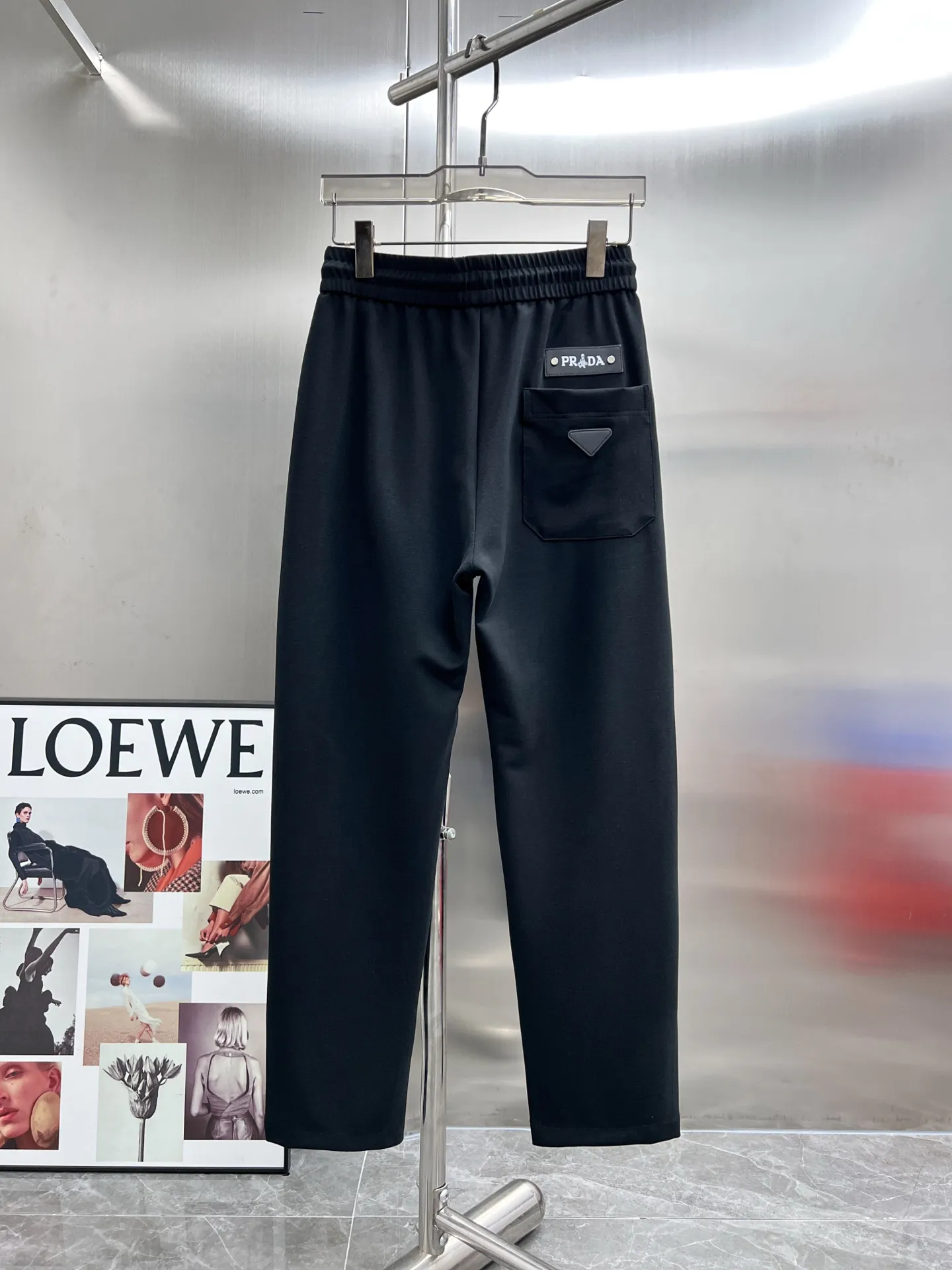 Logo-Embroidered Straight-Leg Sweatpants D22514225 — view 2