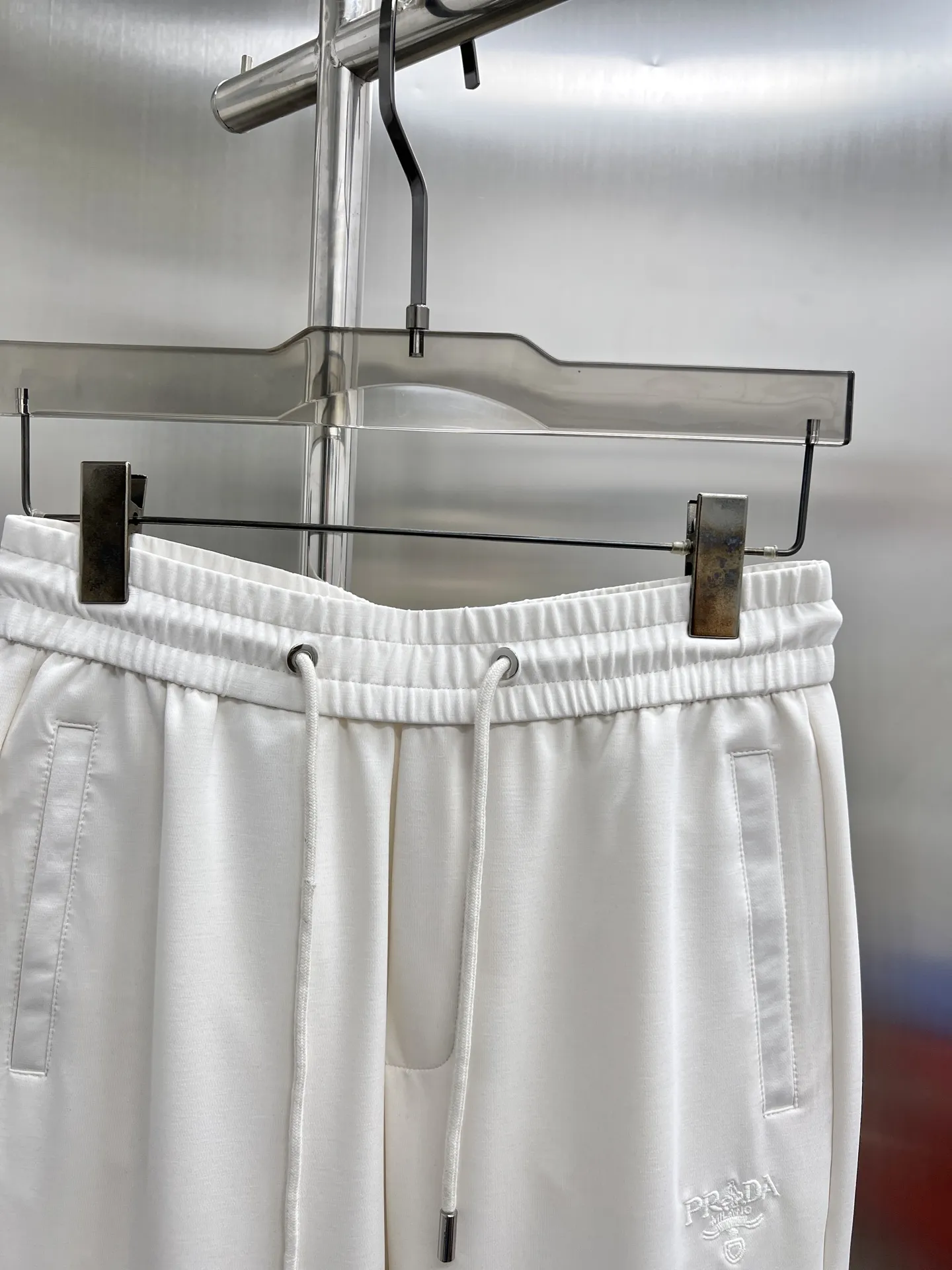 Logo-Embroidered Drawstring Sweatpants D22514226 — view 3