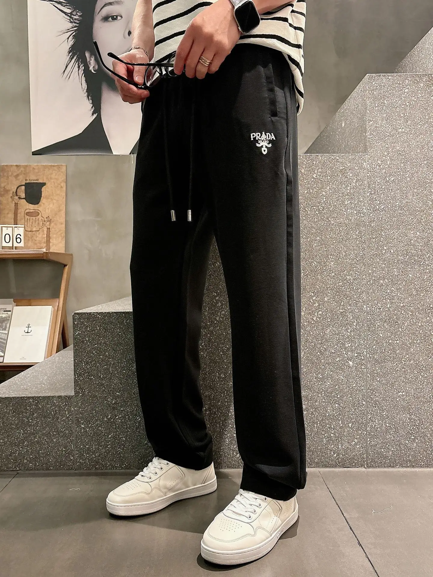 Logo-Embroidered Cotton-Blend Sweatpants D22512937 — view 4