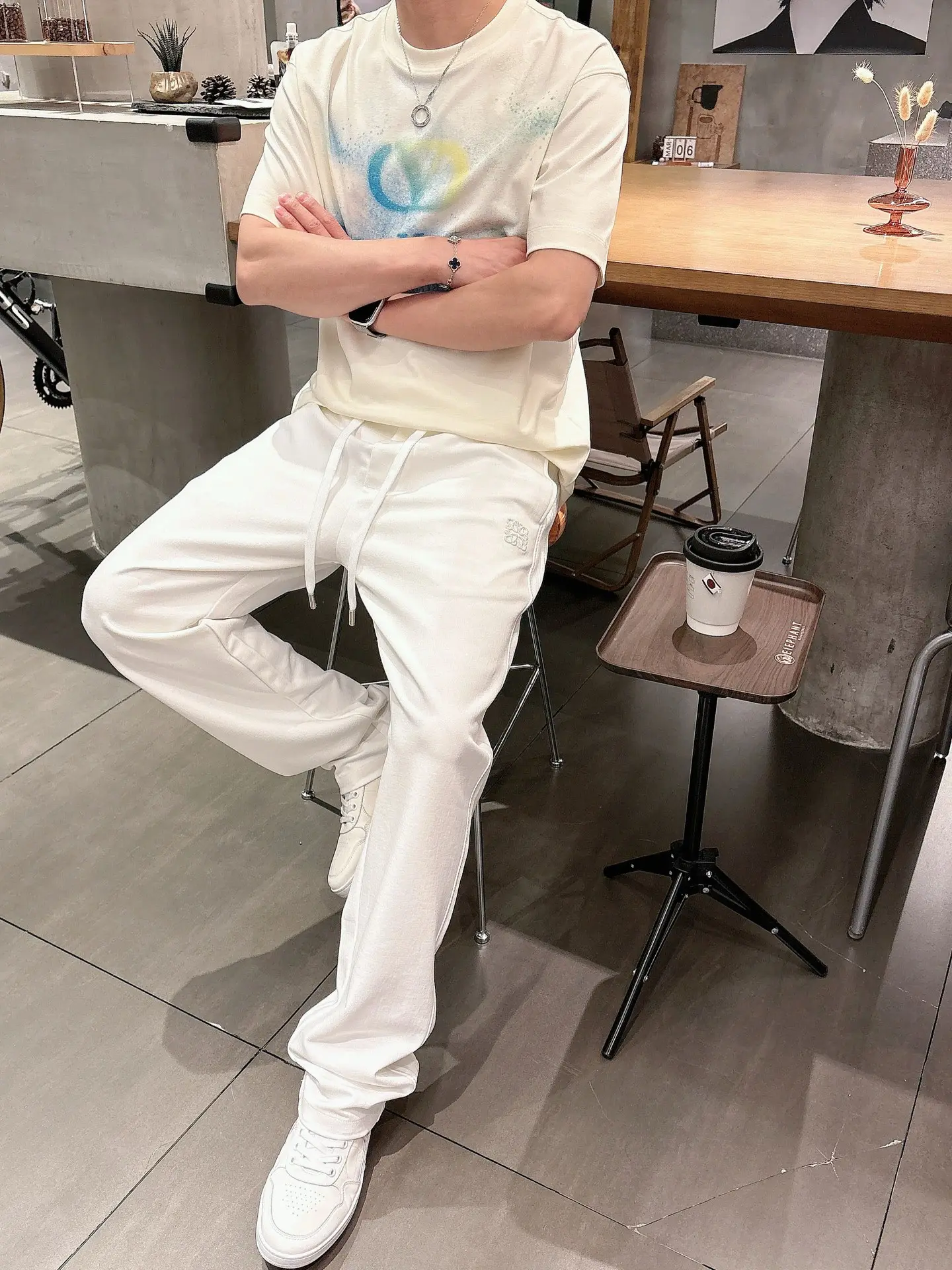 Embroidered Logo Drawstring Sweatpants D22512932 — view 5
