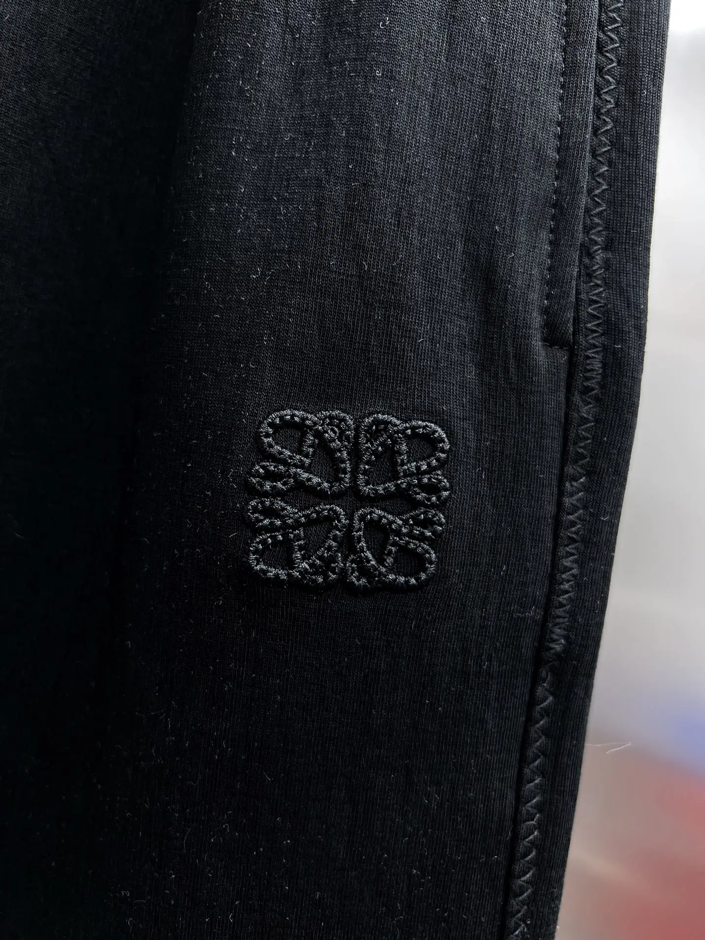 Embroidered Logo Drawstring Sweatpants D22514223 — view 4