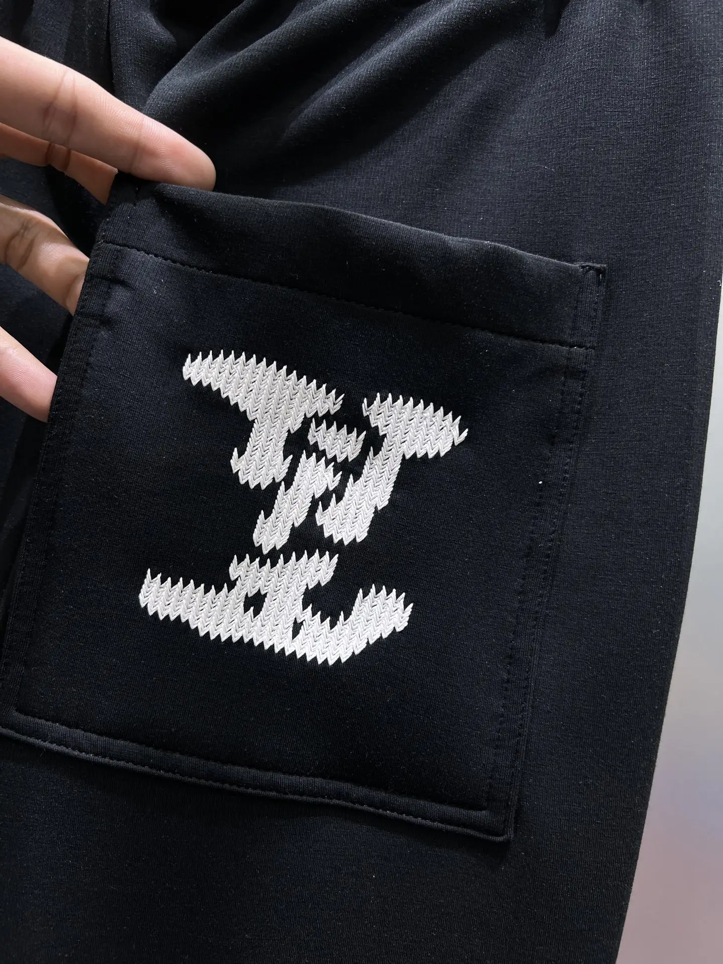 Logo Embroidered Side-Stripe Sweatpants D22511950 — view 7