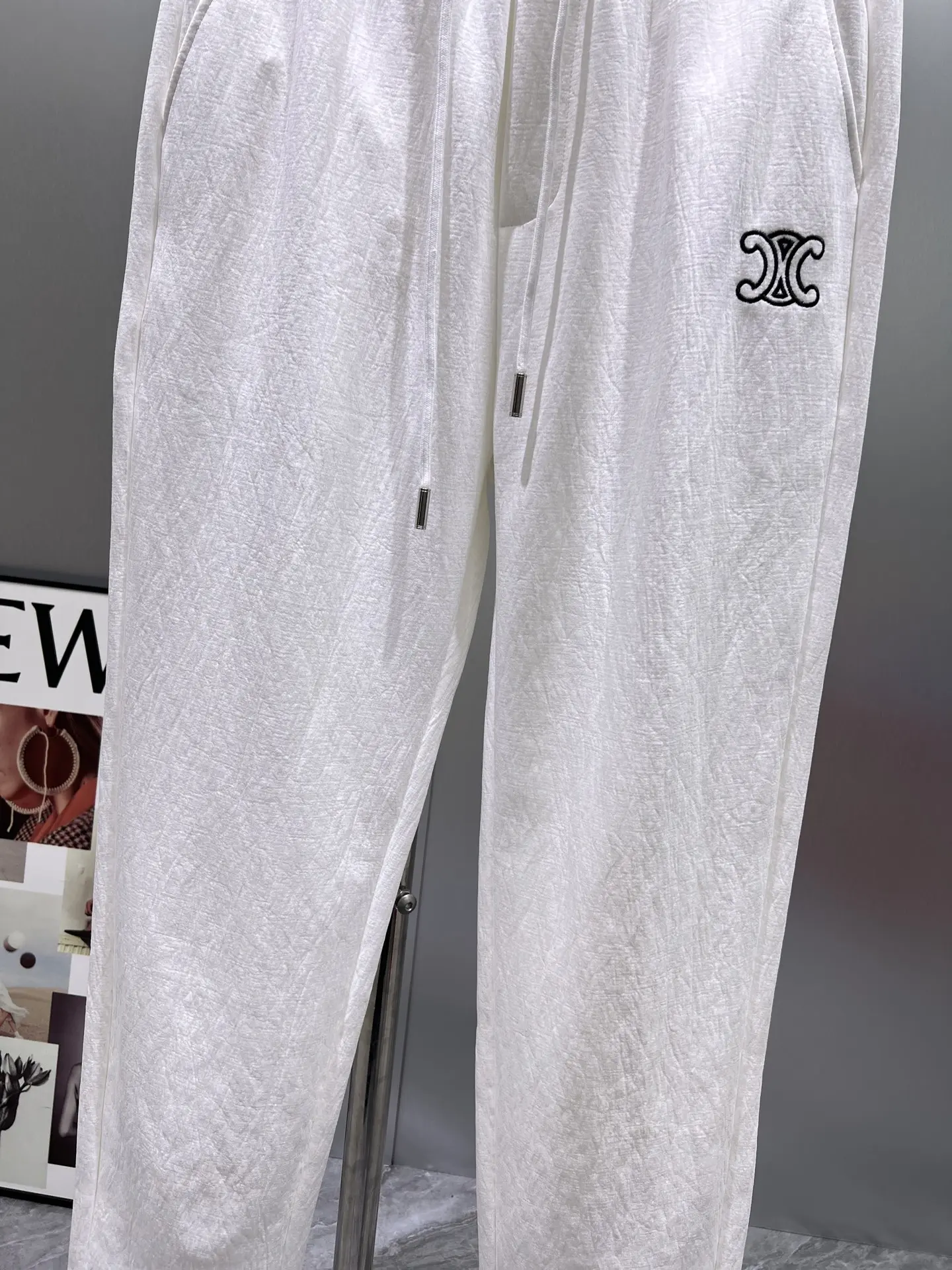 Logo Embroidered Cotton-Blend Sweatpants D22011961 — view 4
