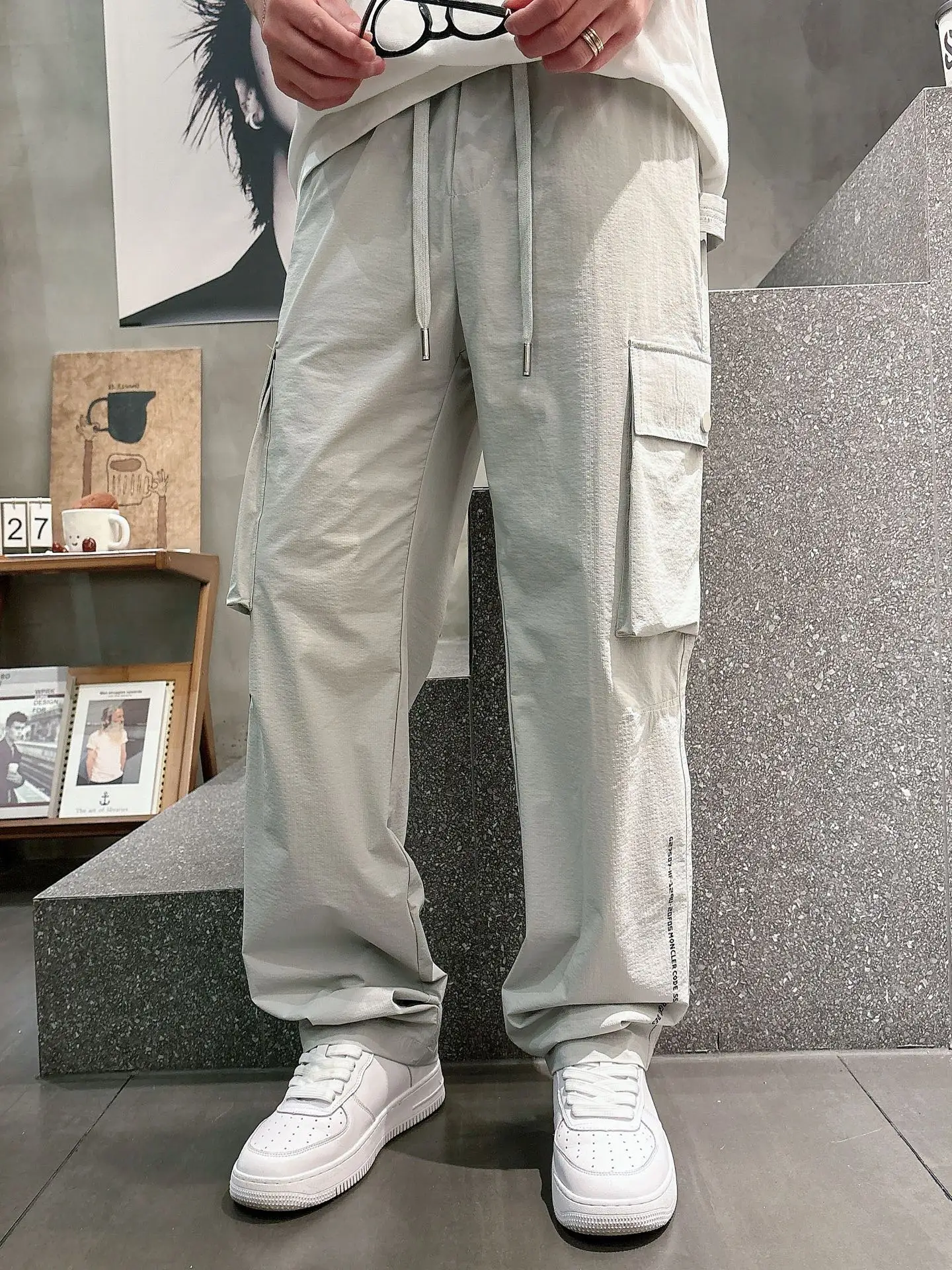 Moncler Logo-Appliqué Cargo Trousers D23511992 — view 6