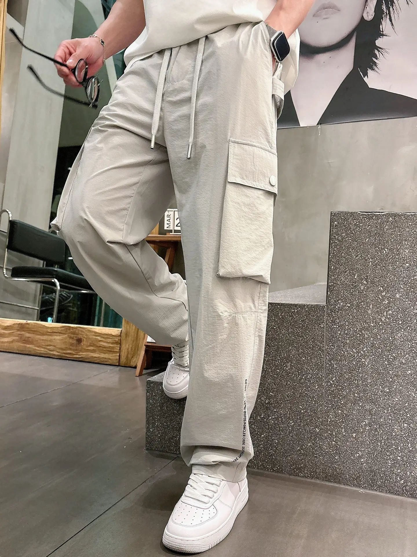 Moncler Logo-Appliqué Cargo Trousers D23511992 — view 7