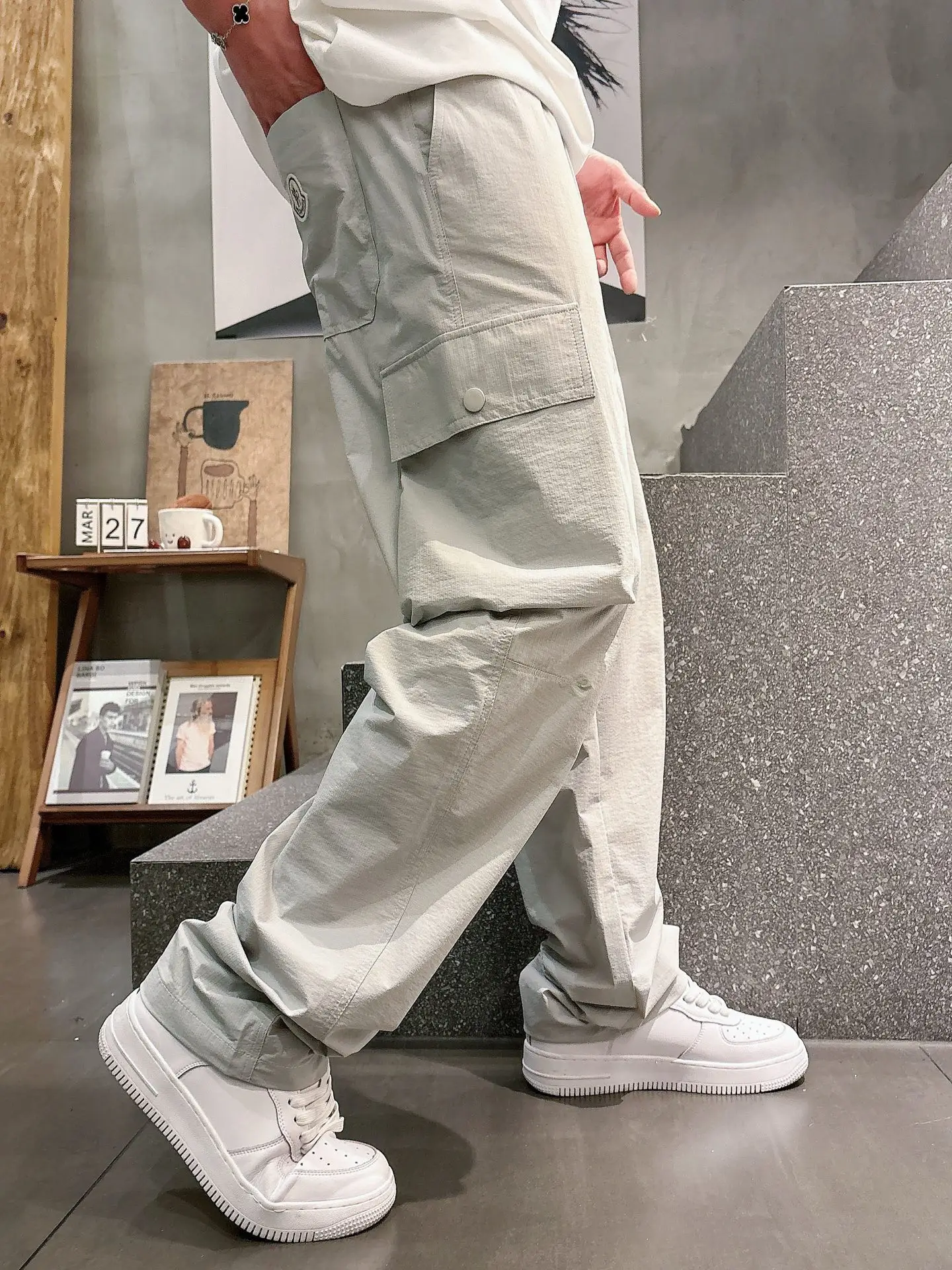 Moncler Logo-Appliqué Cargo Trousers D23511992 — view 9