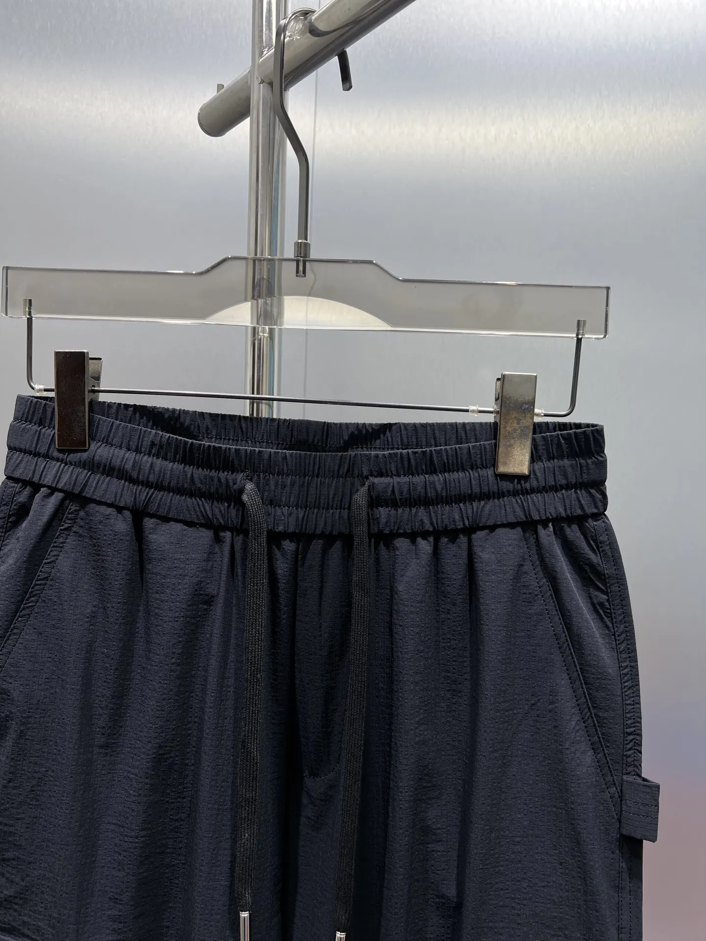 Straight-Leg Cargo Trousers D23511956 — view 3