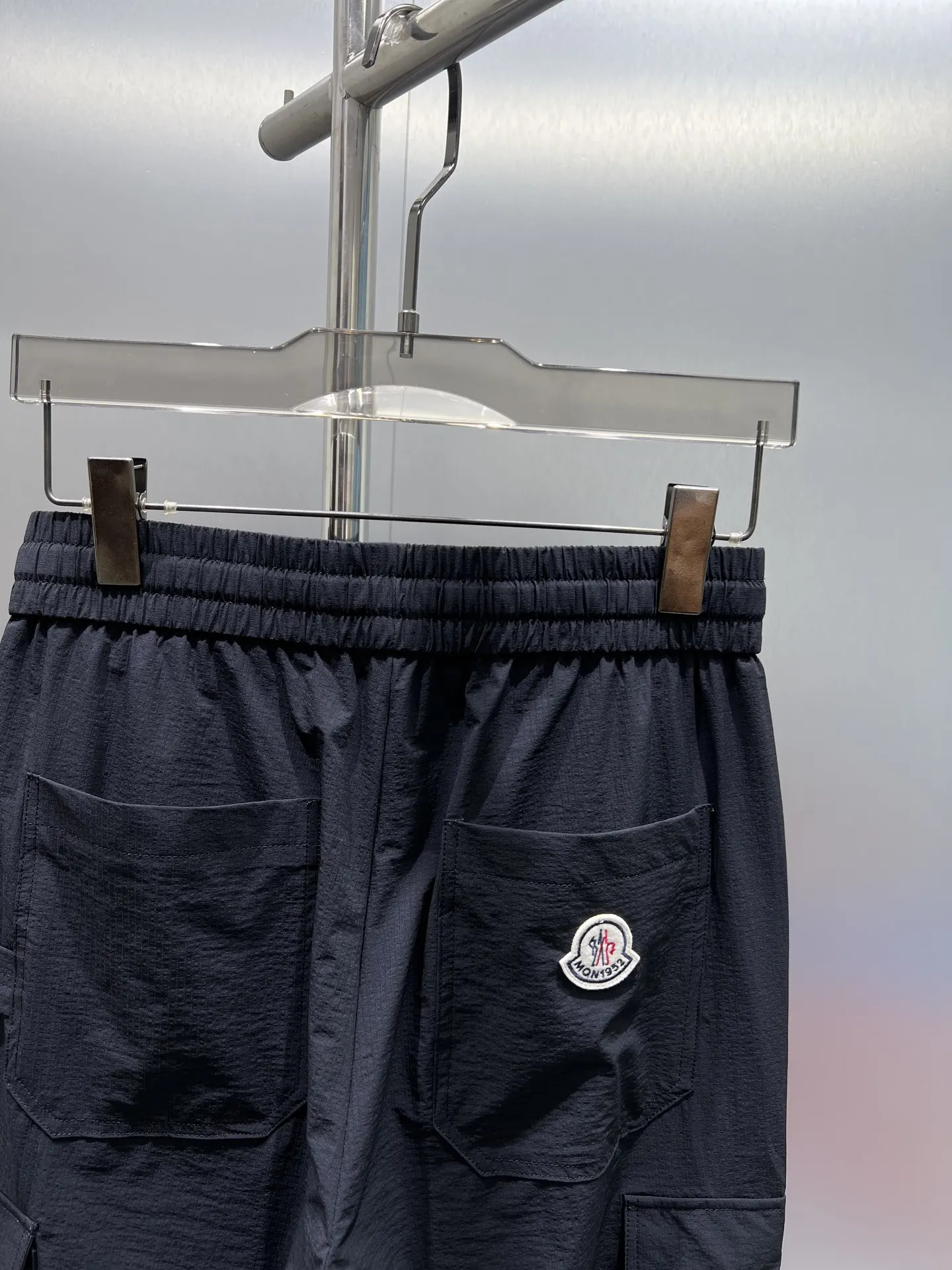 Straight-Leg Cargo Trousers D23511956 — view 5