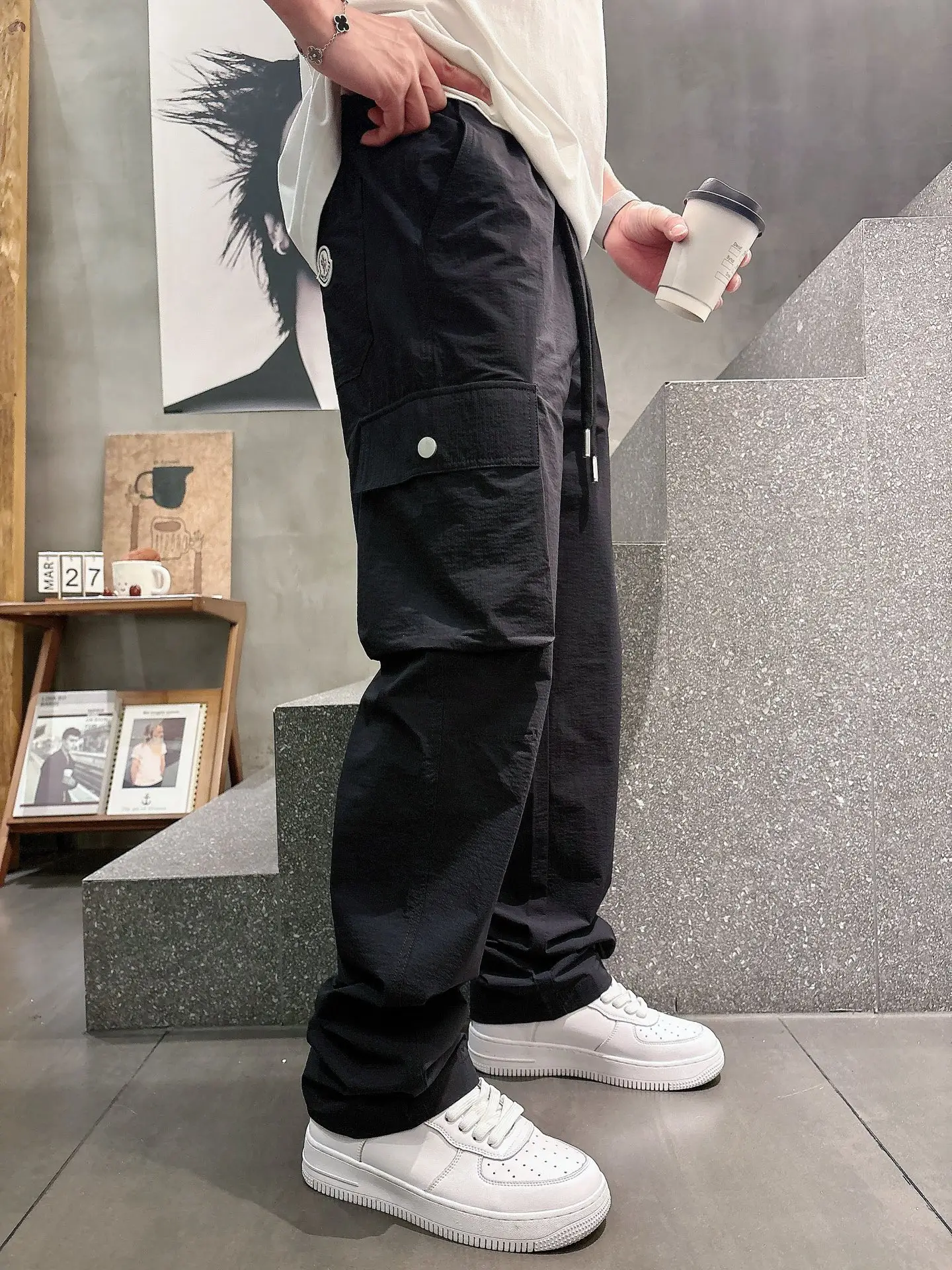 Logo-Patch Straight-Leg Cargo Trousers D23511991 — view 8