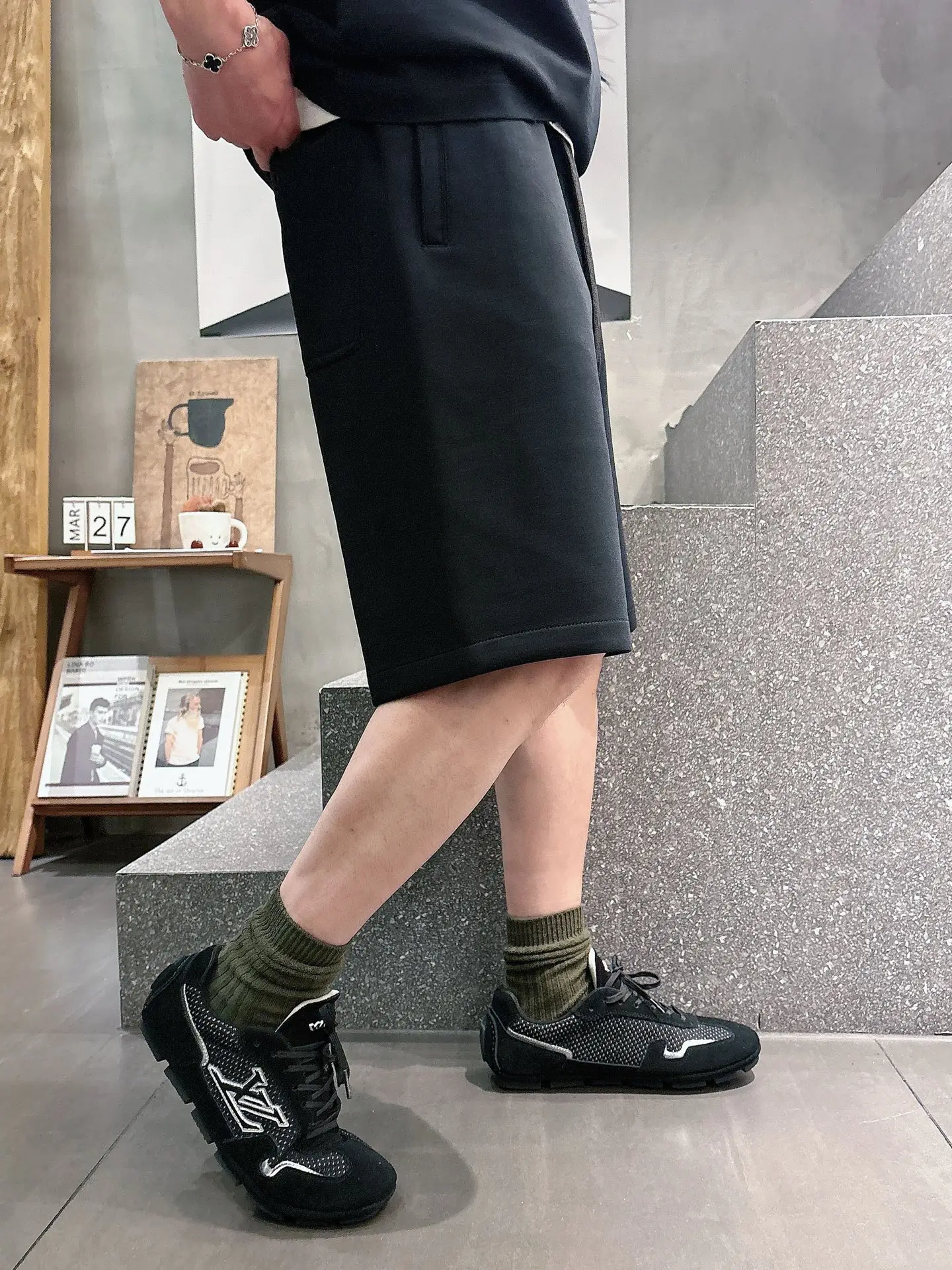Logo Appliqué Cotton Jersey Shorts D20012049 — view 5