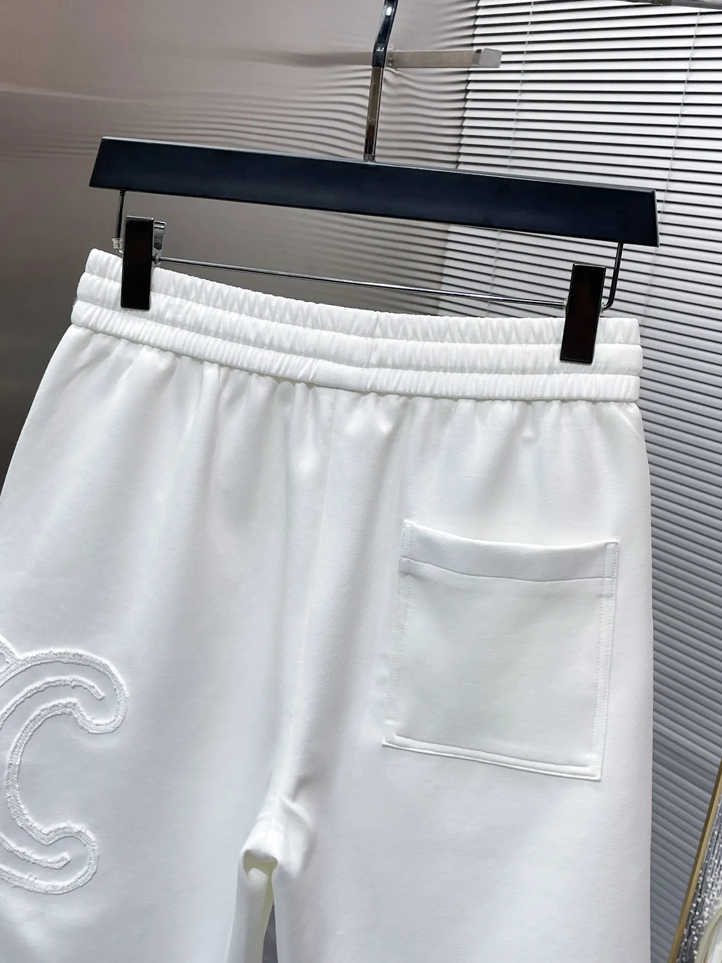 Logo Appliqué Drawstring Shorts D20012030 — view 6