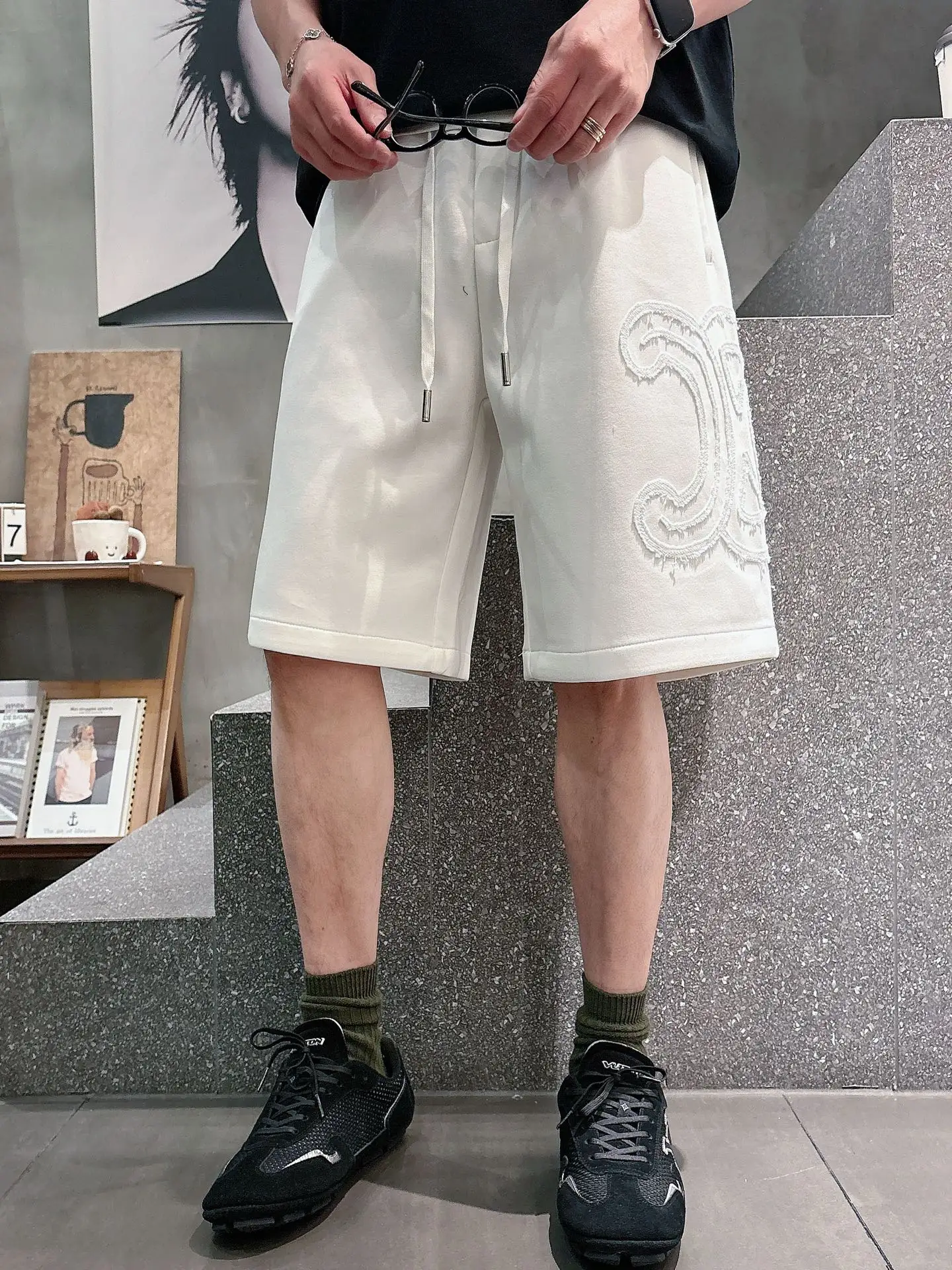 Logo Appliqué Cotton-Blend Shorts D20012048