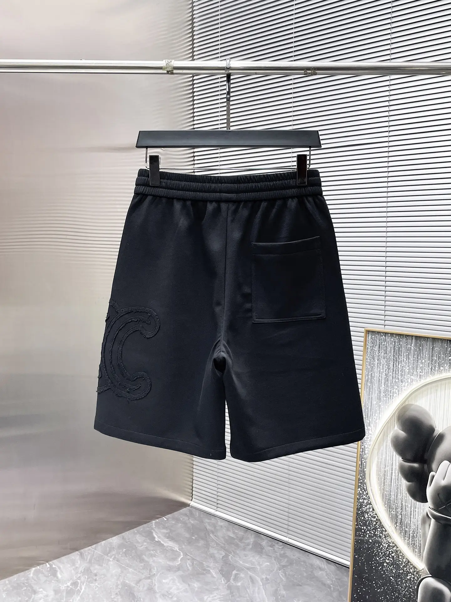 Logo Appliqué Drawstring Sweat Shorts D20012031 — view 2