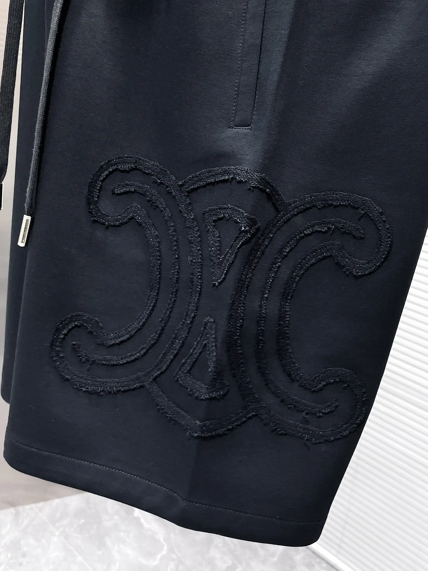 Logo Appliqué Drawstring Sweat Shorts D20012031 — view 7