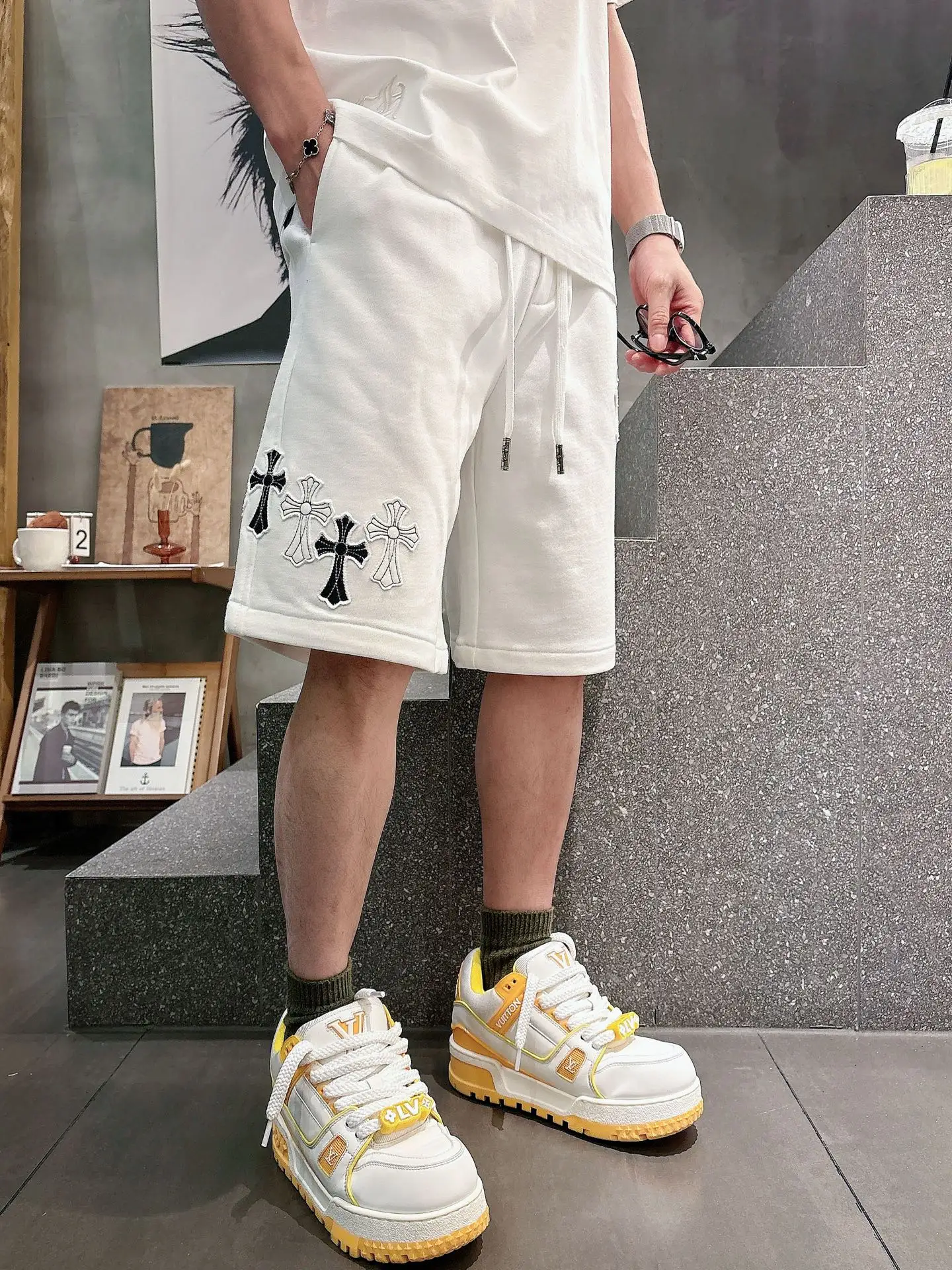 Logo Patch Cotton-Jersey Shorts D21012036 — view 5