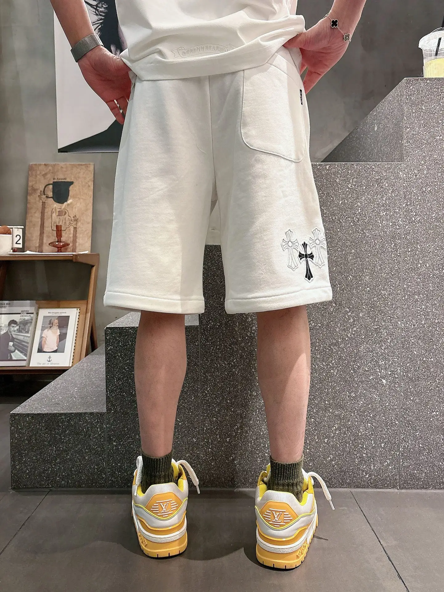 Logo Patch Cotton-Jersey Shorts D21012036 — view 6