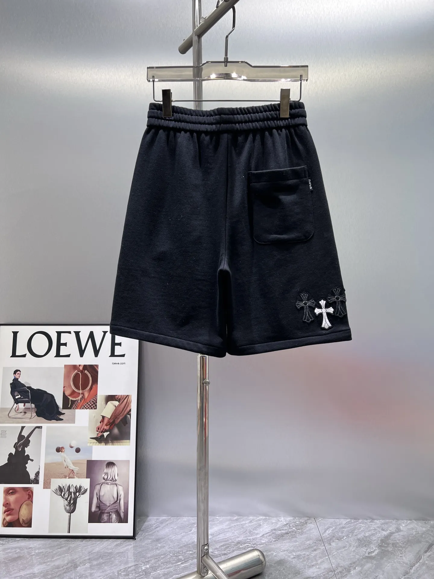Cross Patch Embroidered Sweat Shorts D21012011 — view 2