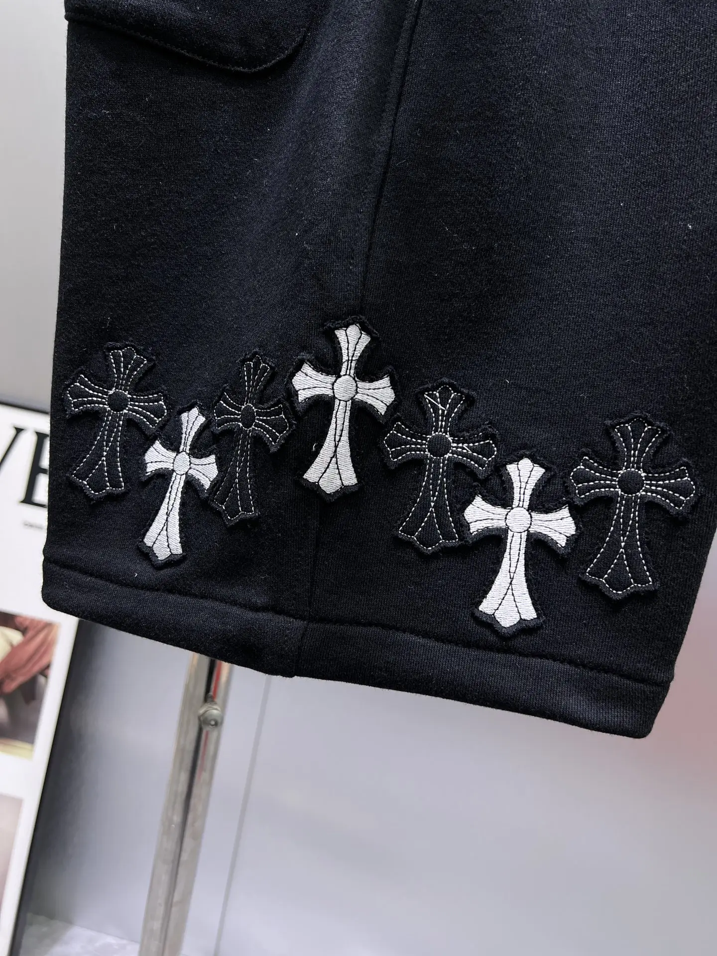 Cross Patch Embroidered Sweat Shorts D21012011 — view 7