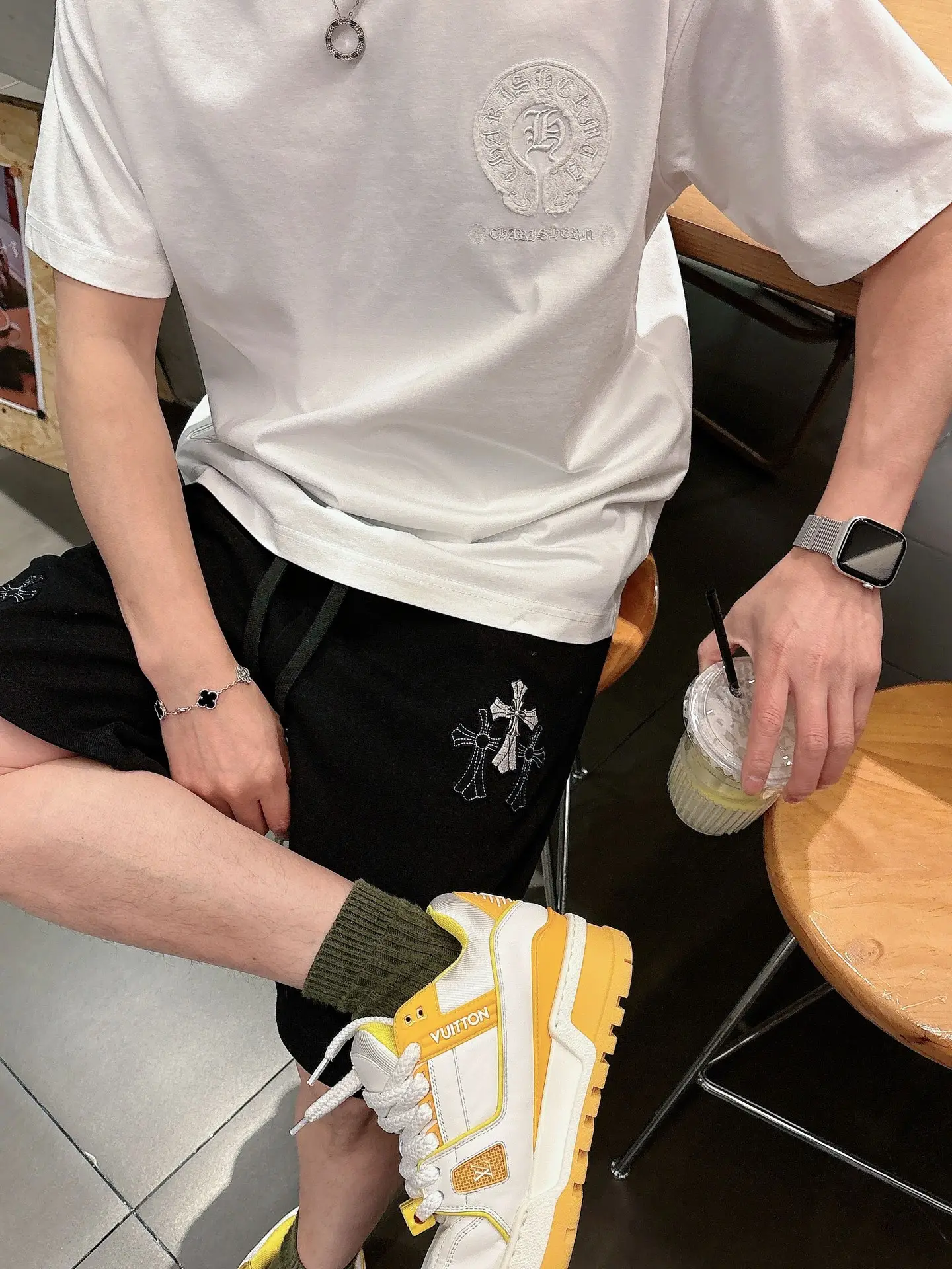 Cross Patch Embroidered Cotton Shorts D21012037 — view 9