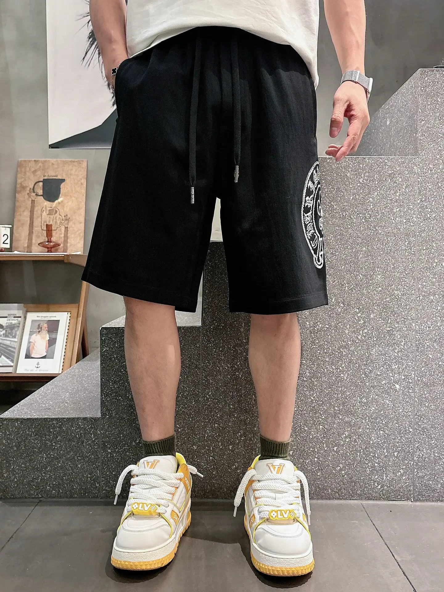 Logo-Embroidered Drawstring Cotton Shorts D20012045