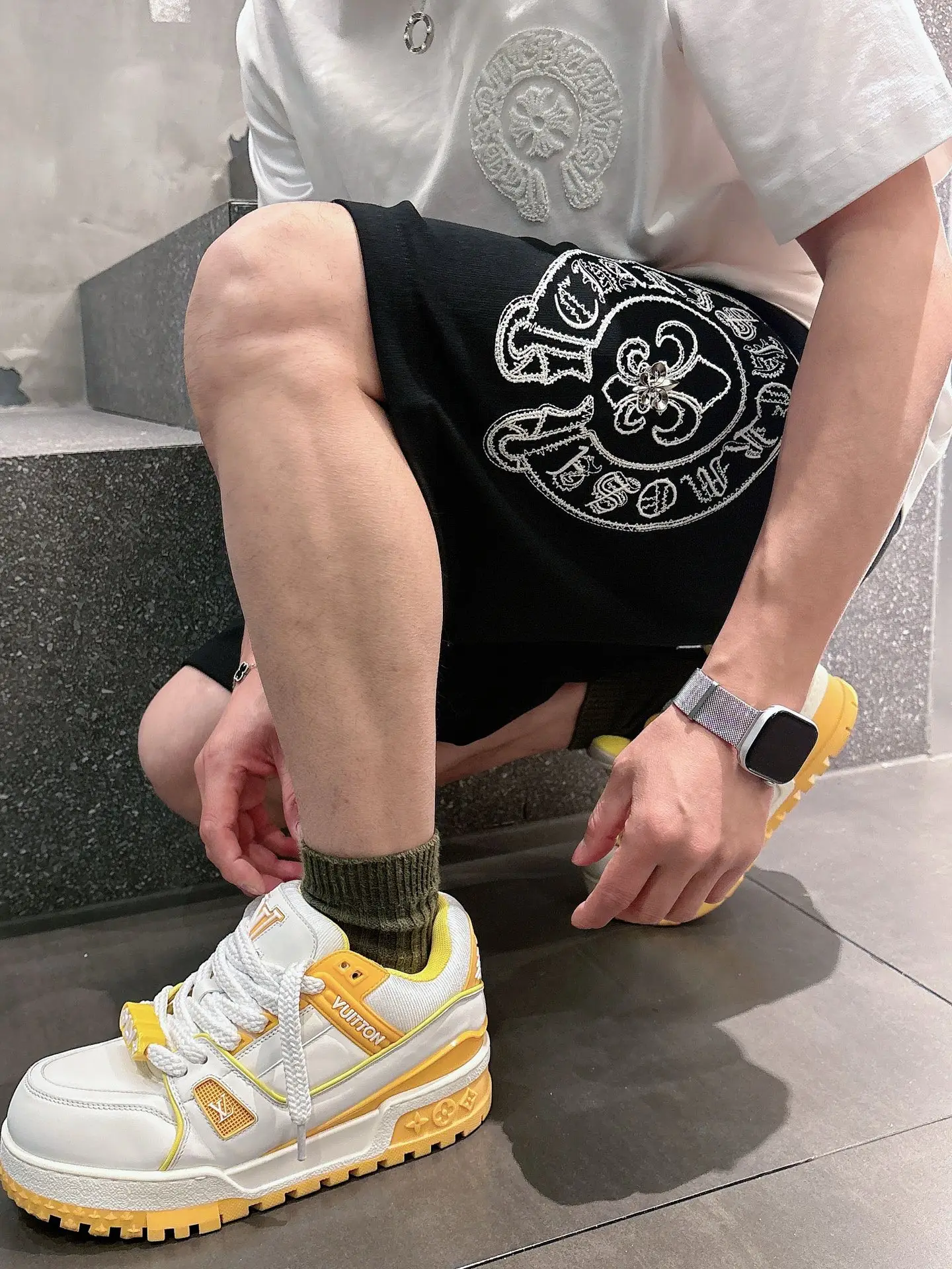 Logo-Embroidered Drawstring Cotton Shorts D20012045 — view 5