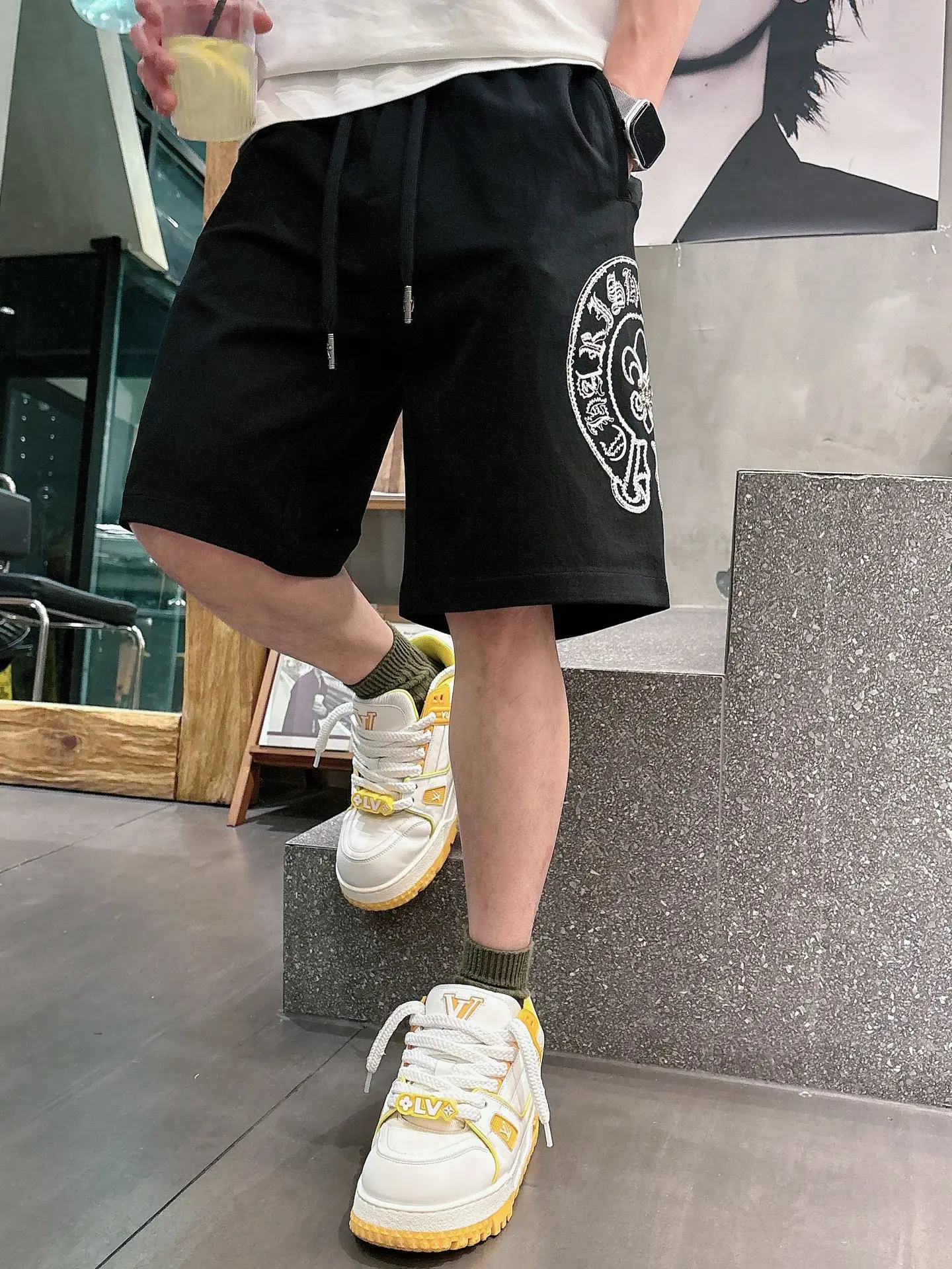Logo-Embroidered Drawstring Cotton Shorts D20012045 — view 7