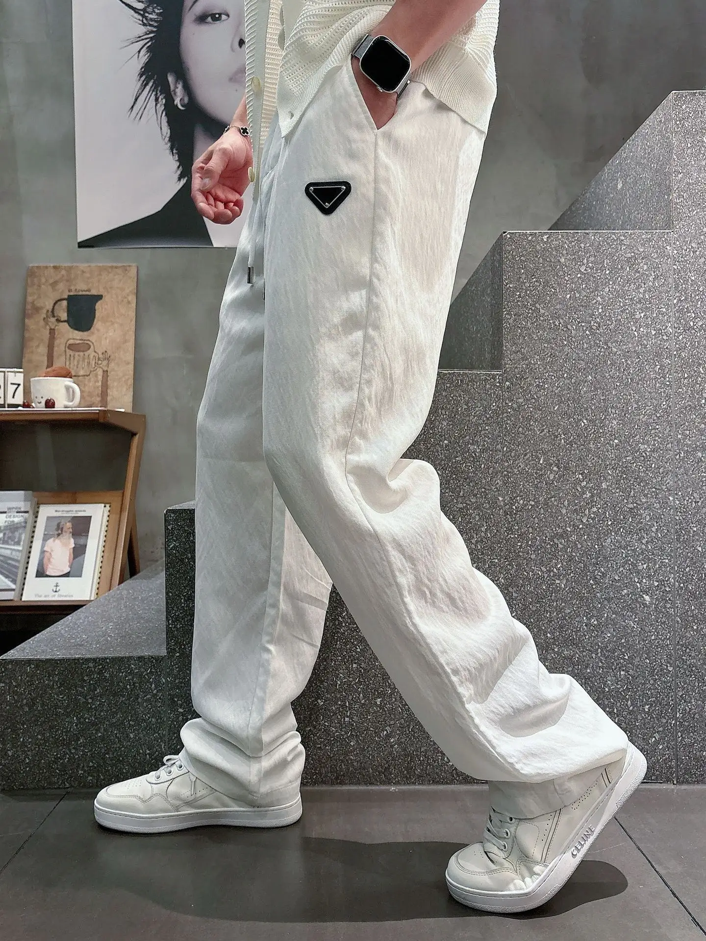 Logo-Patch Drawstring Casual Trousers D23011989 — view 2