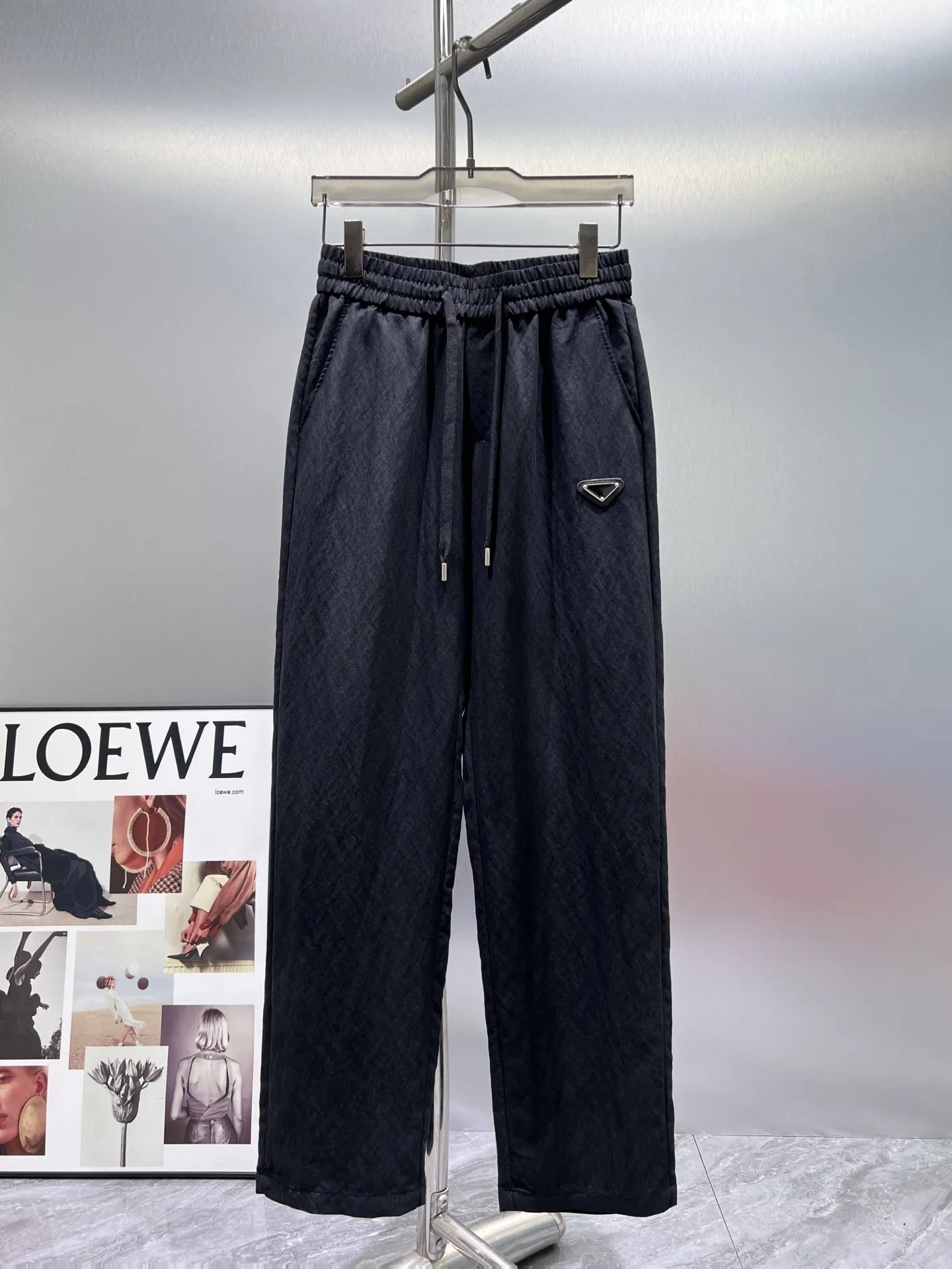 Logo-Patch Drawstring Casual Trousers D23011958