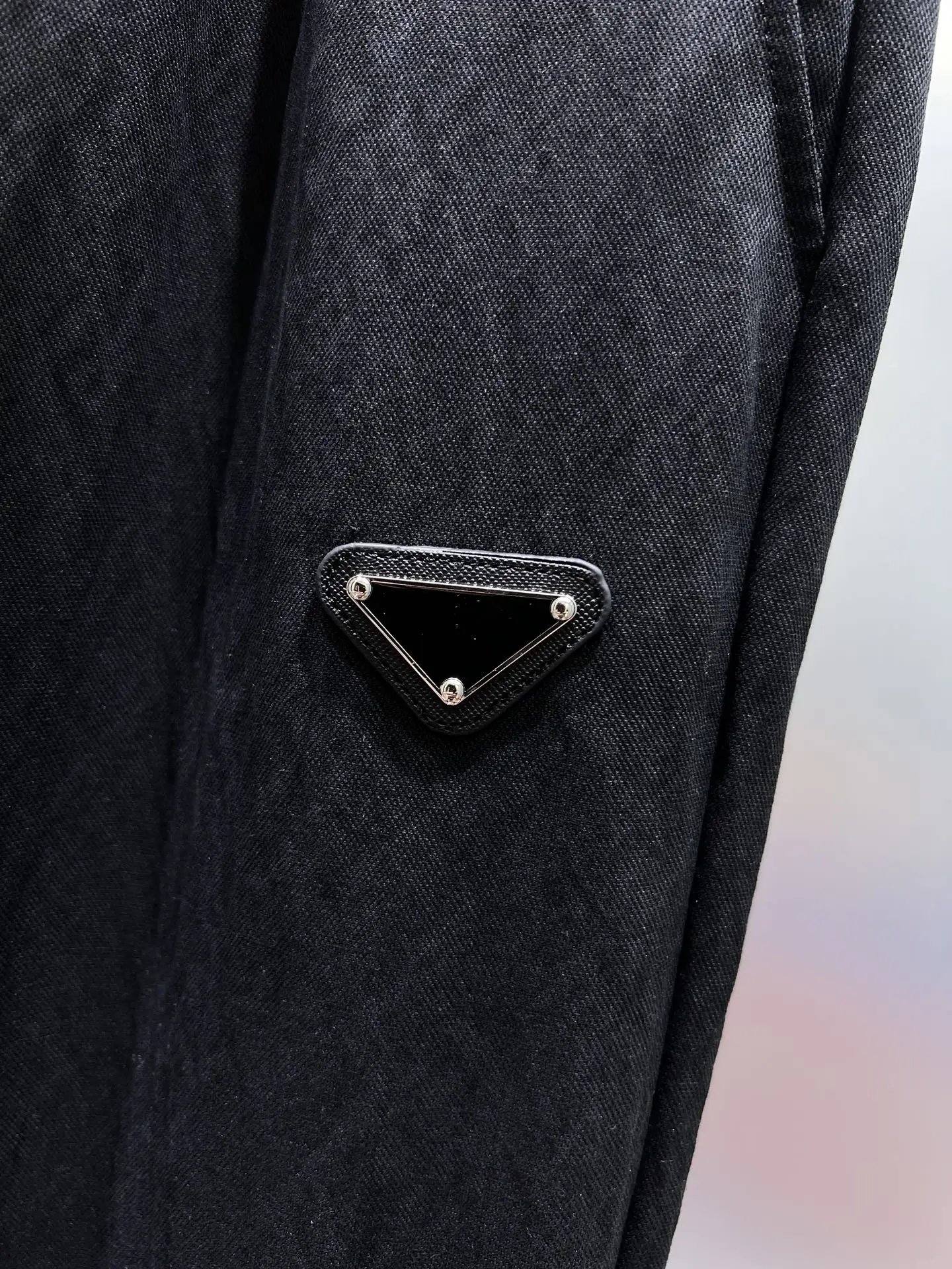 Logo-Patch Drawstring Casual Trousers D23011958 — view 4
