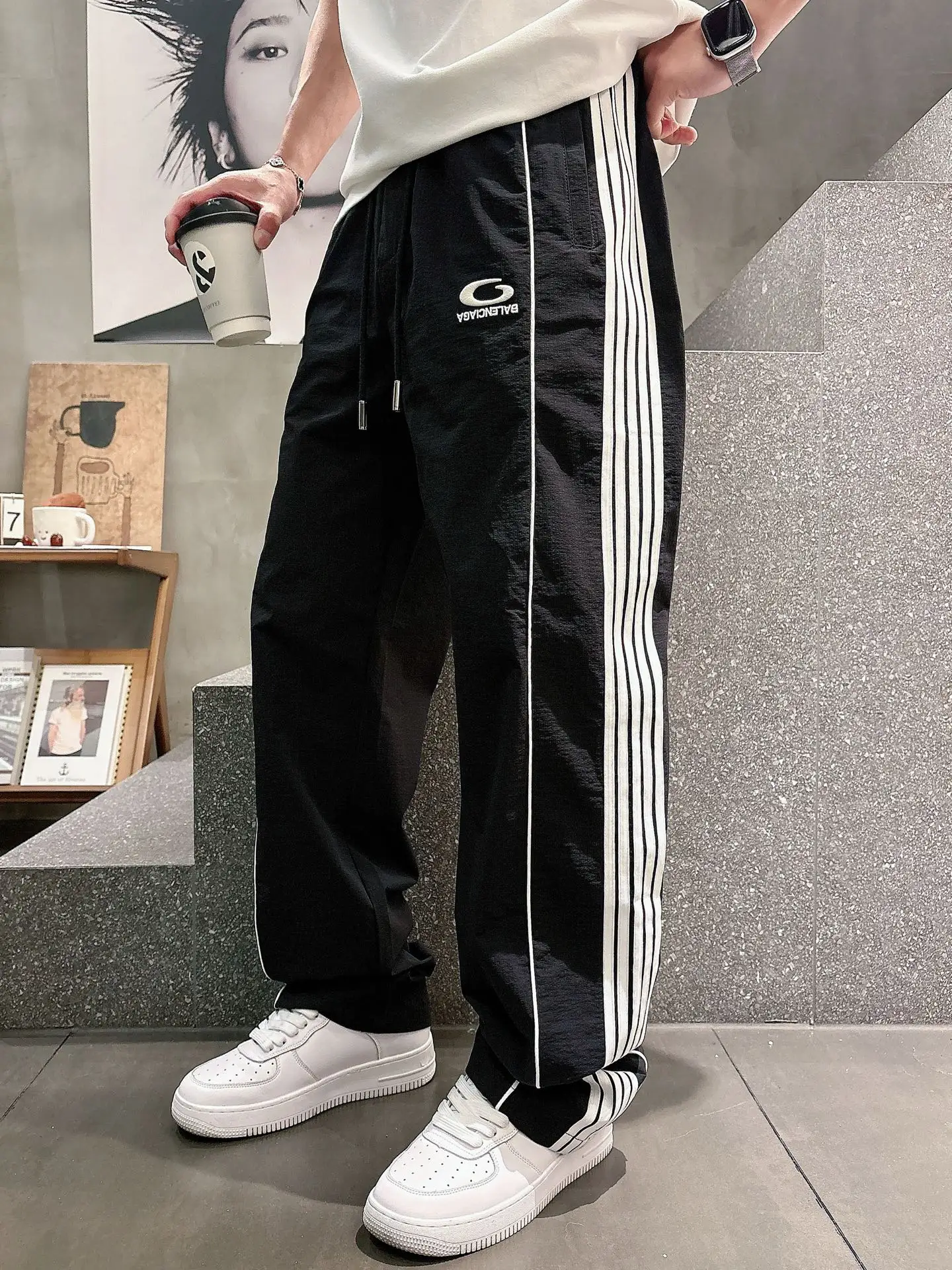 Logo Embroidered Side-Stripe Track Pants D23511990 — view 7