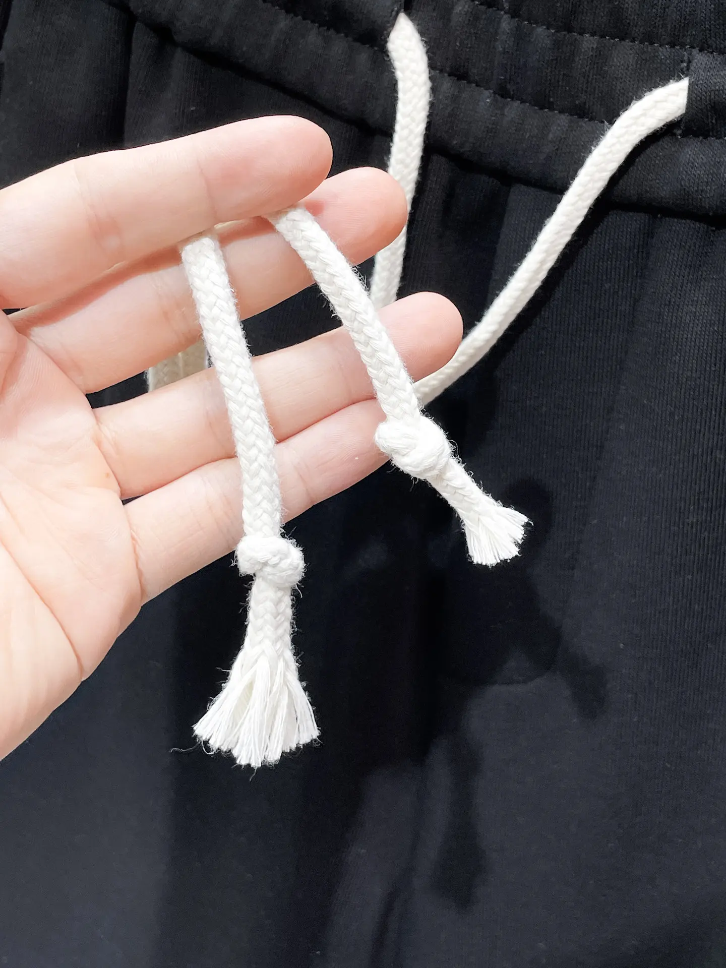 Embroidered Logo Drawstring Shorts D20512029 — view 5