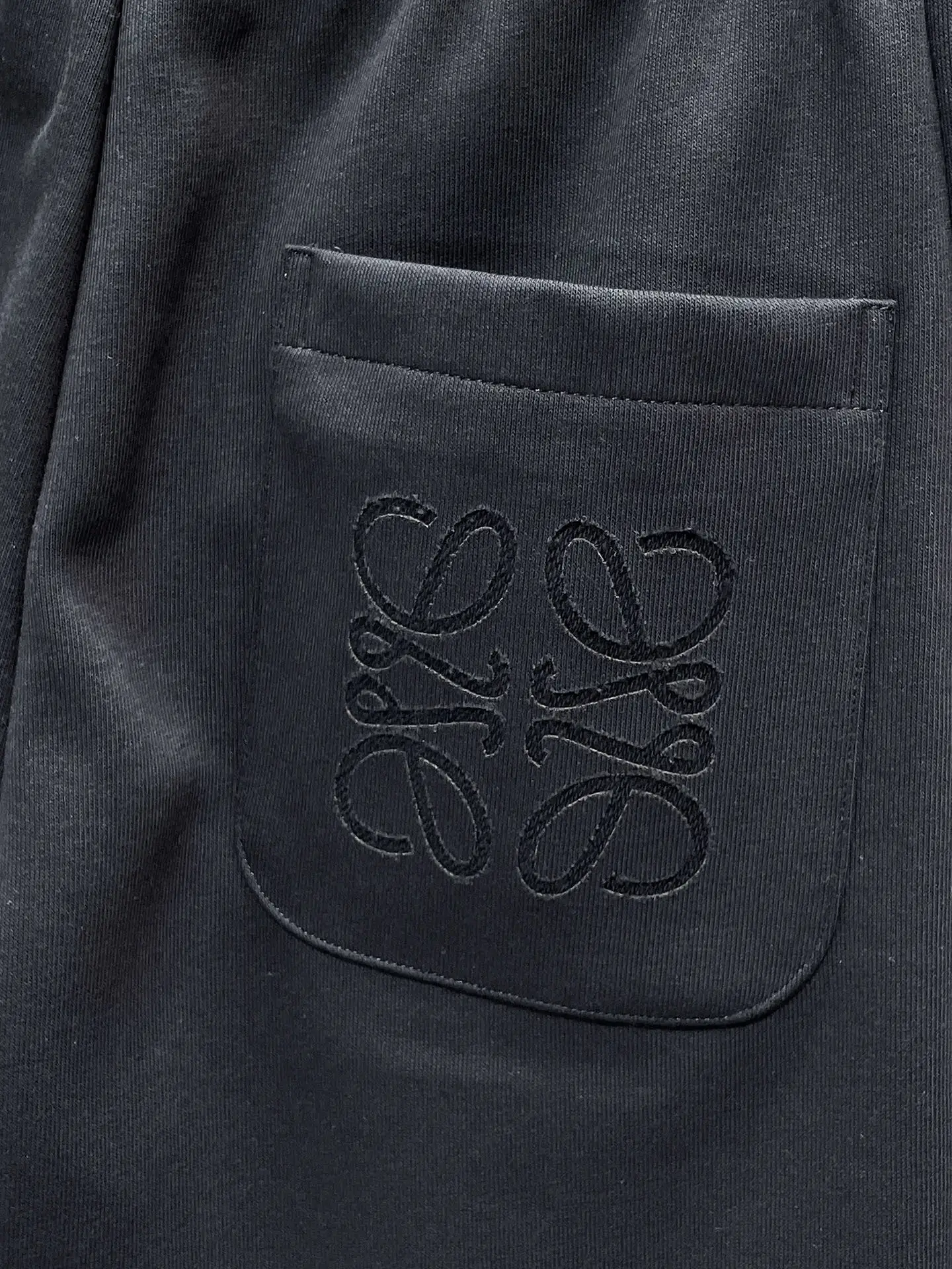 Embroidered Logo Drawstring Shorts D20512029 — view 7