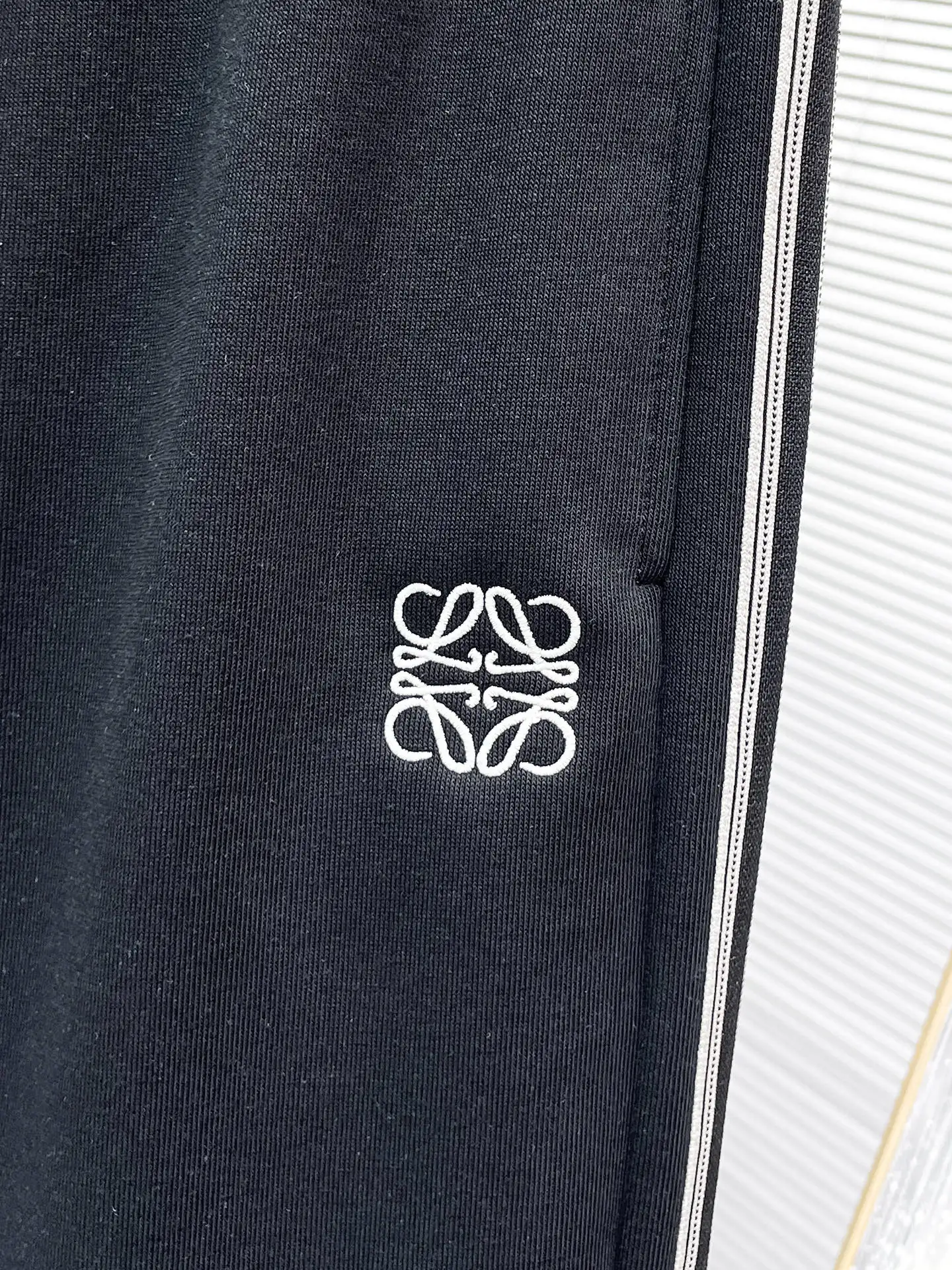 Embroidered Logo Drawstring Shorts D20512029 — view 8