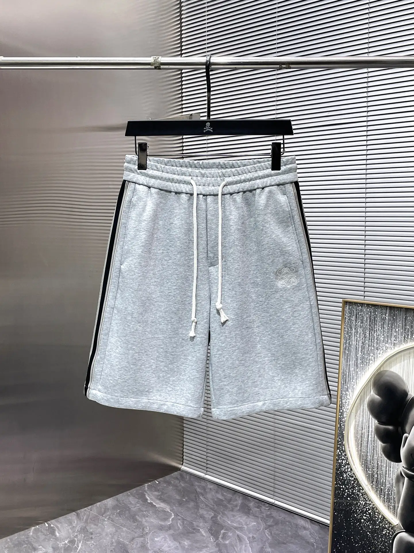 Logo Embroidered Cotton-Blend Jersey Shorts D20512028