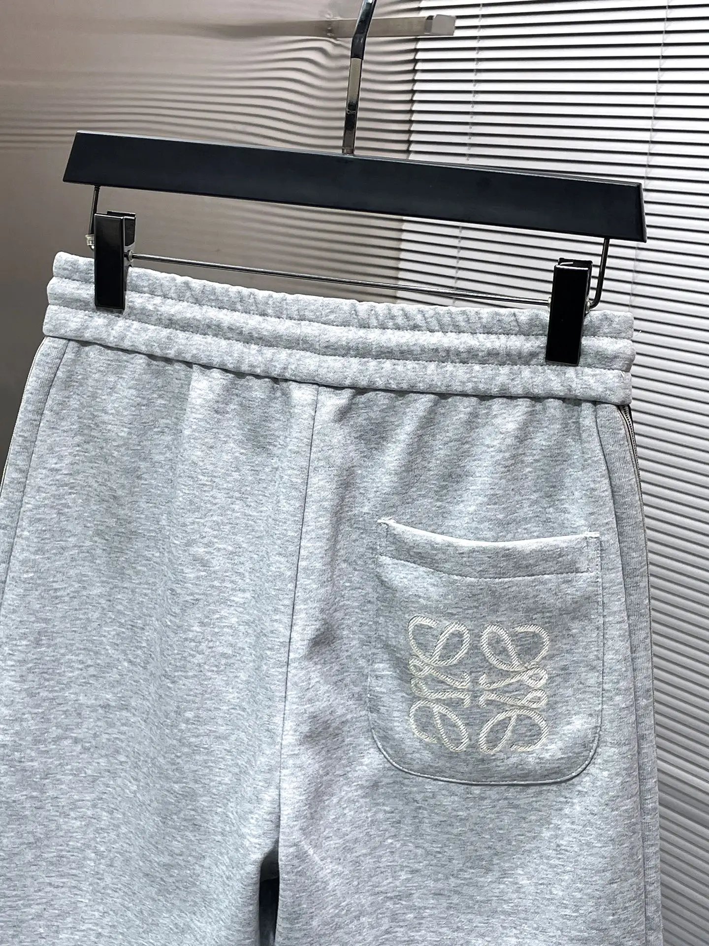 Logo Embroidered Cotton-Blend Jersey Shorts D20512028 — view 4