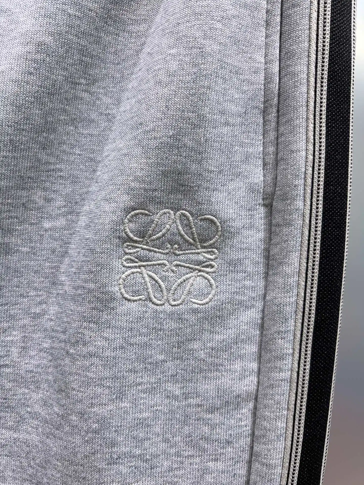 Logo-Embroidered Striped Cotton-Blend Shorts D20512022 — view 8