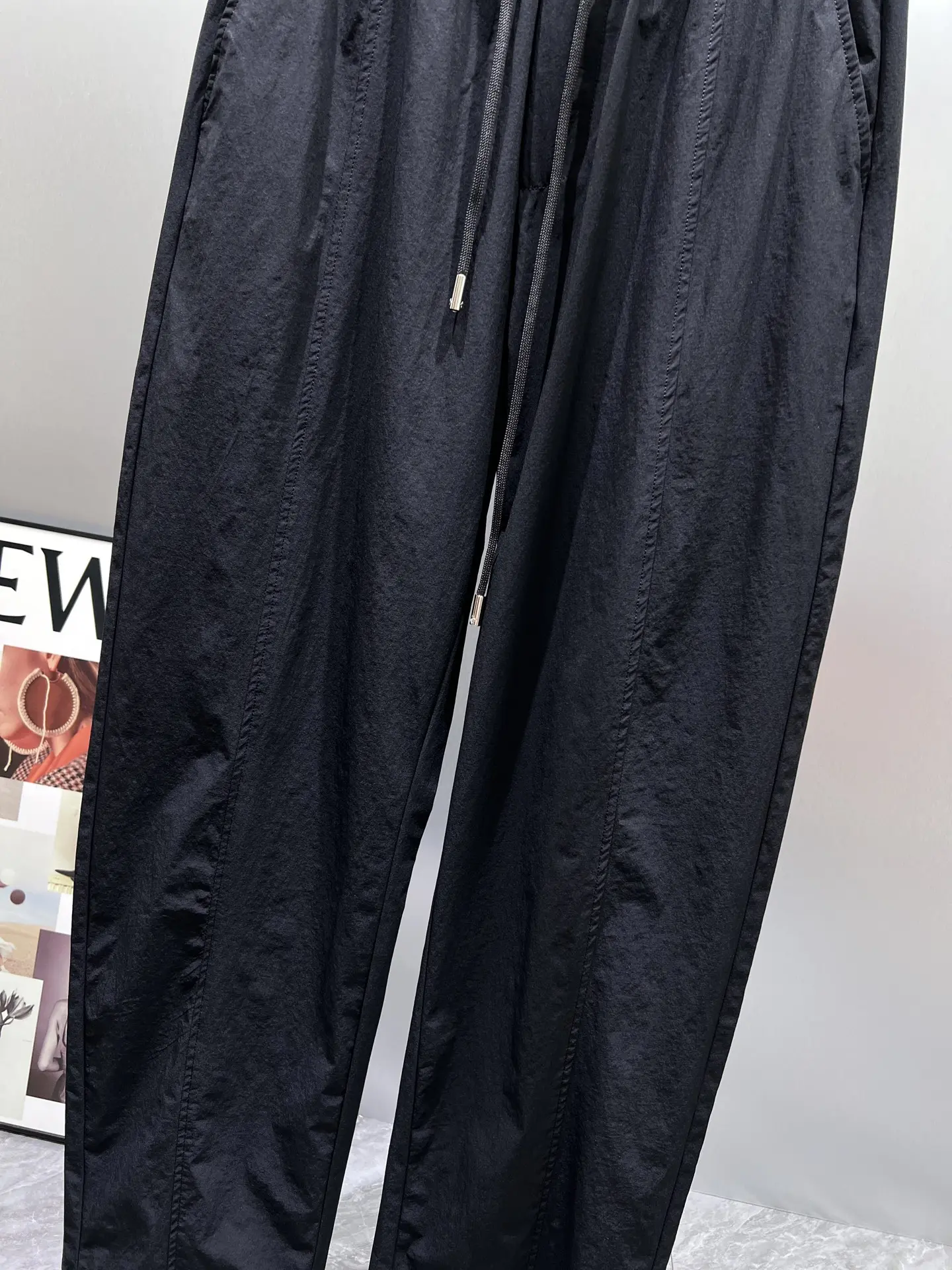 Embroidered Logo Drawstring Trousers D21512002 — view 5