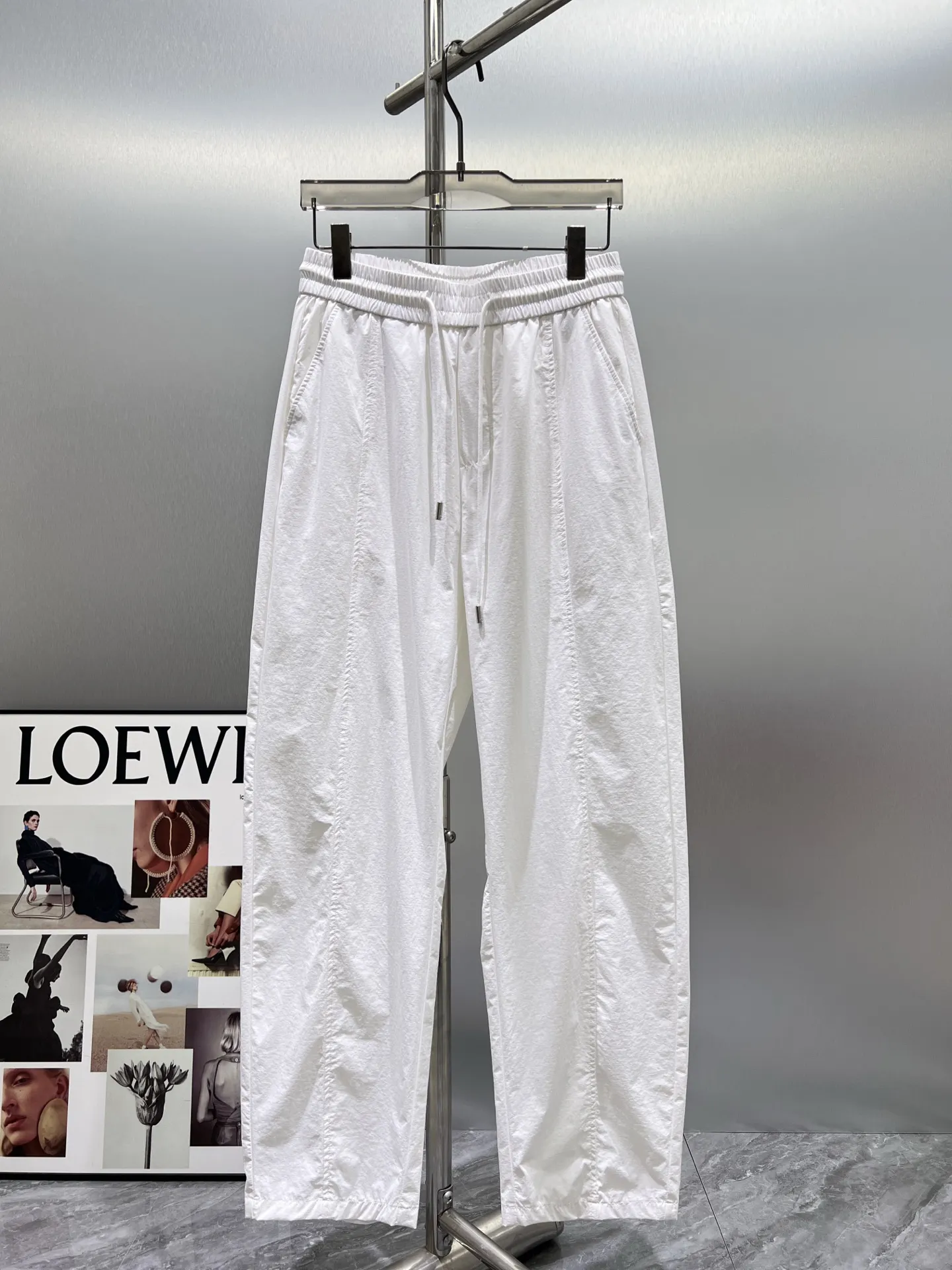 Embroidered Logo Drawstring Casual Trousers D21512003