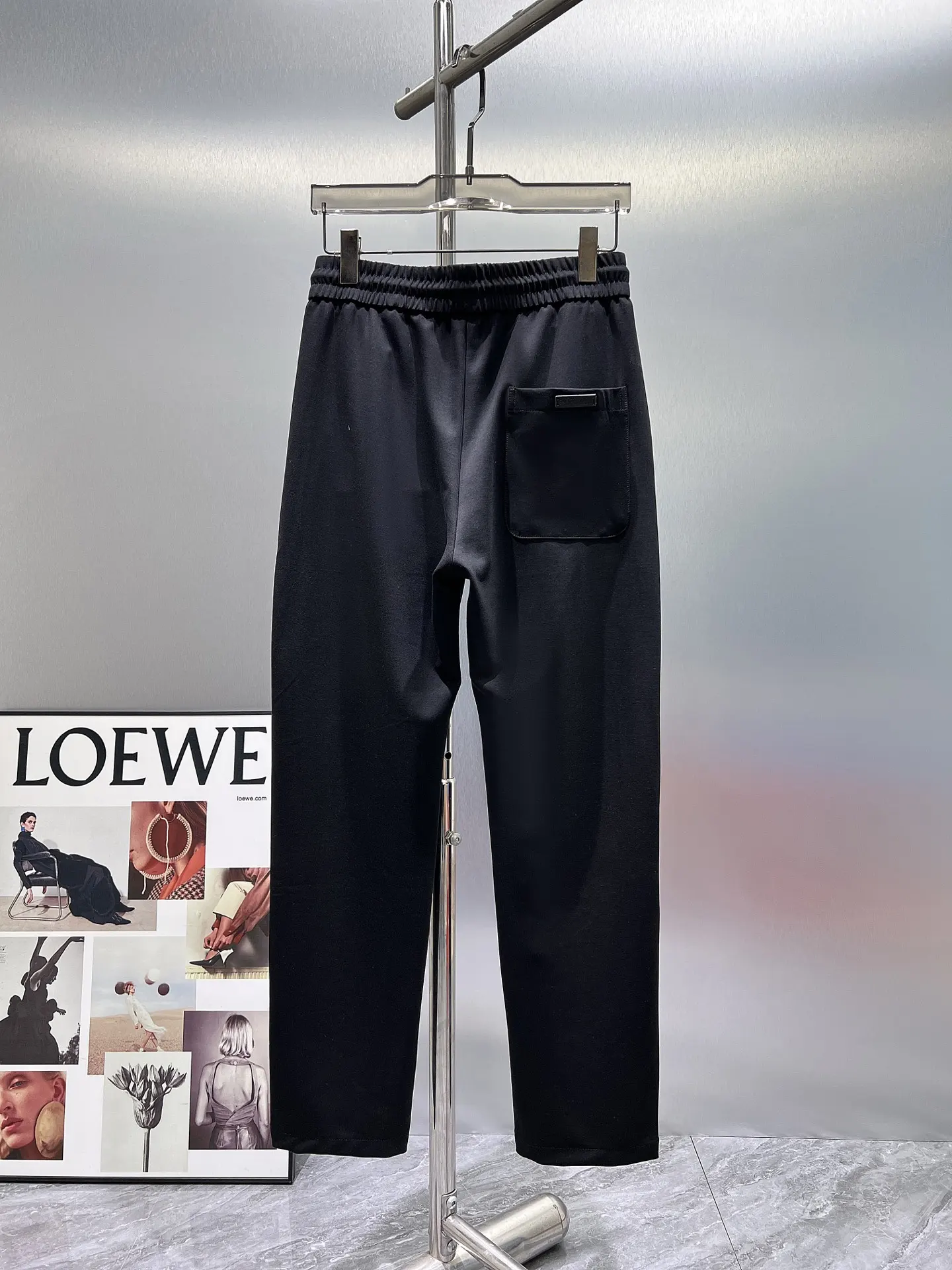 Logo-Embroidered Drawstring Sweatpants D22511948 — view 2