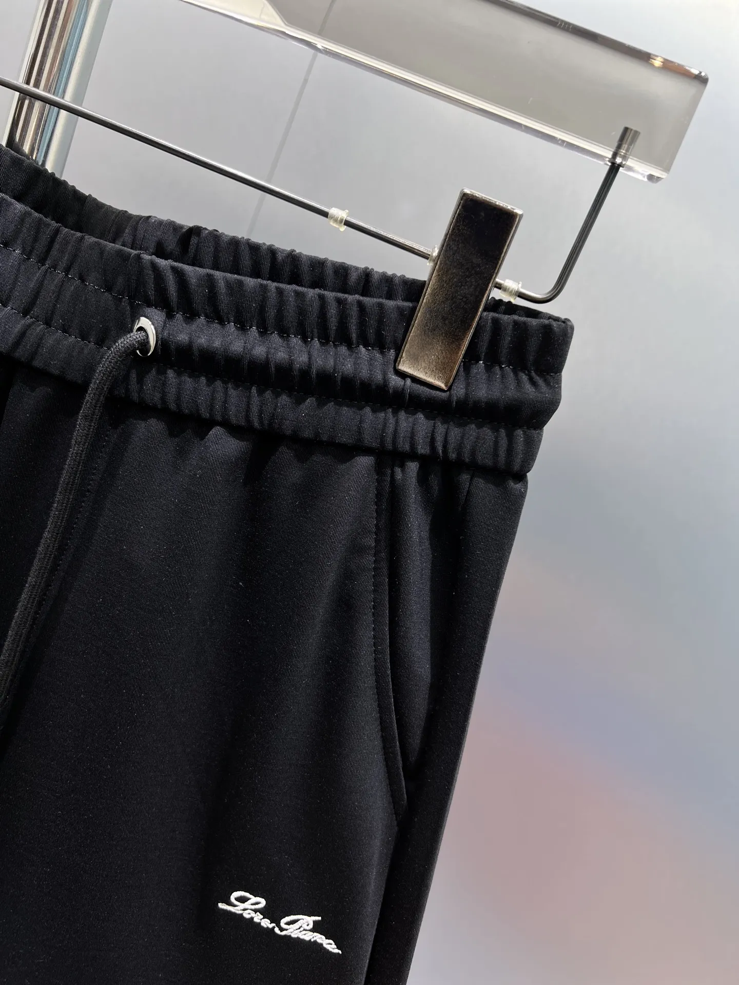 Logo-Embroidered Drawstring Sweatpants D22511948 — view 9