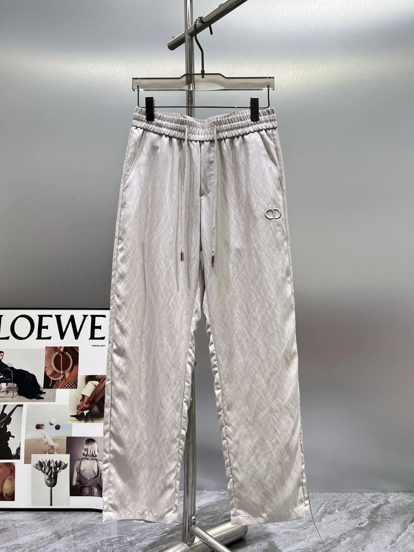 Logo-Embroidered Tencel and Linen-Blend Trousers D23012004